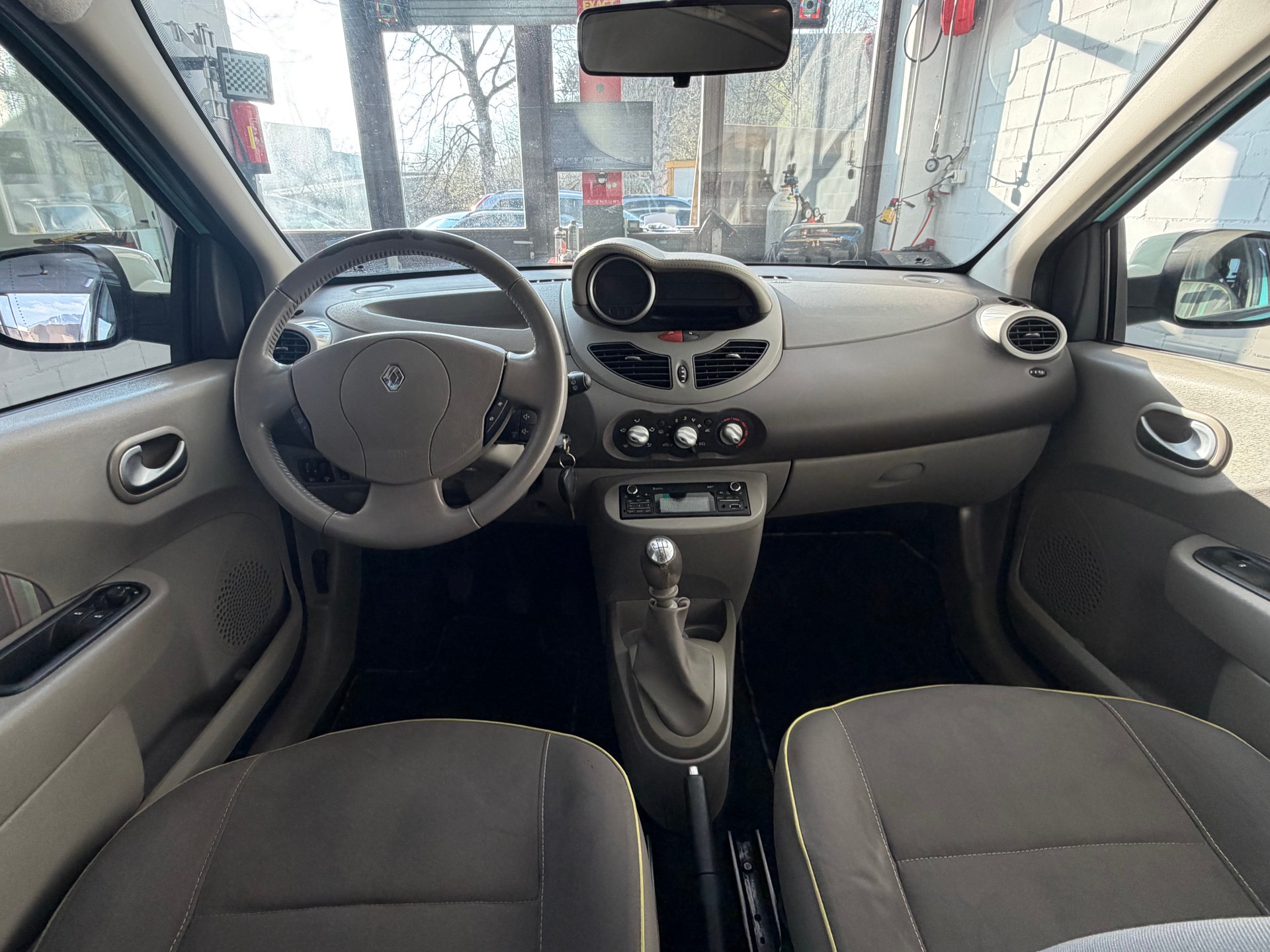 RENAULT Twingo 1.2 16V Dynamique-image-9