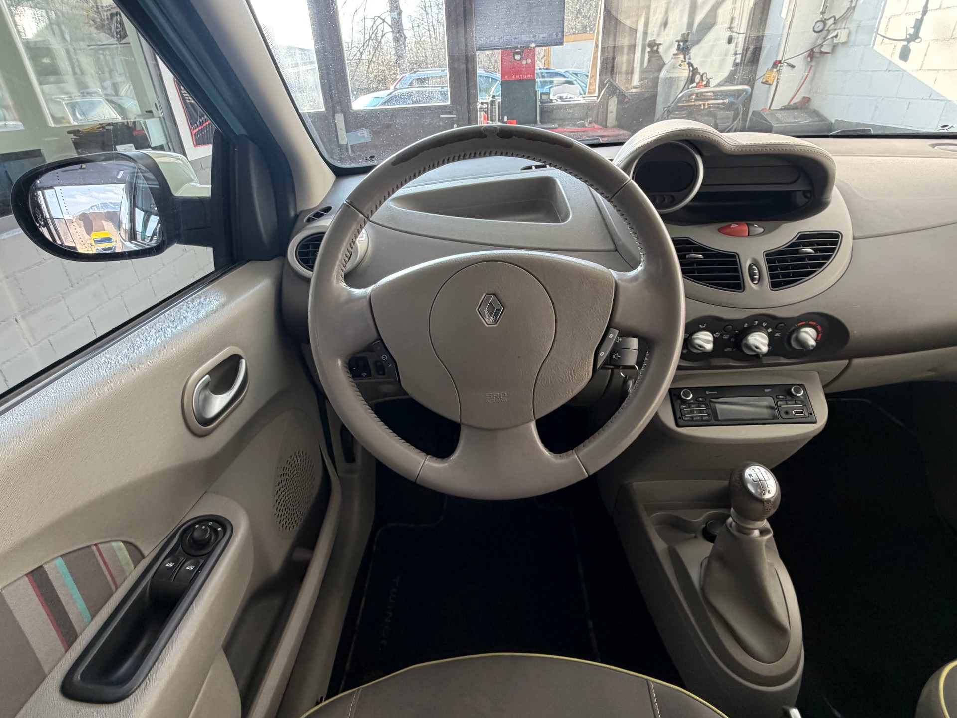 RENAULT Twingo 1.2 16V Dynamique-image-10