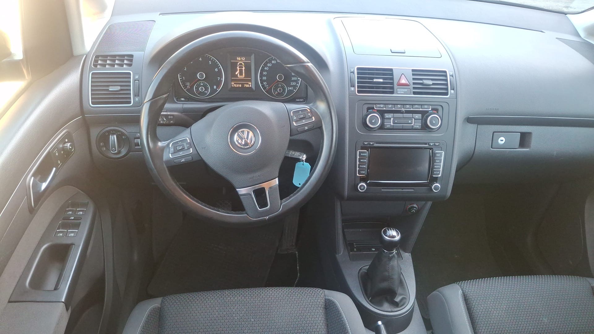 VW Touran 1.2 TSI Trendline-image-6