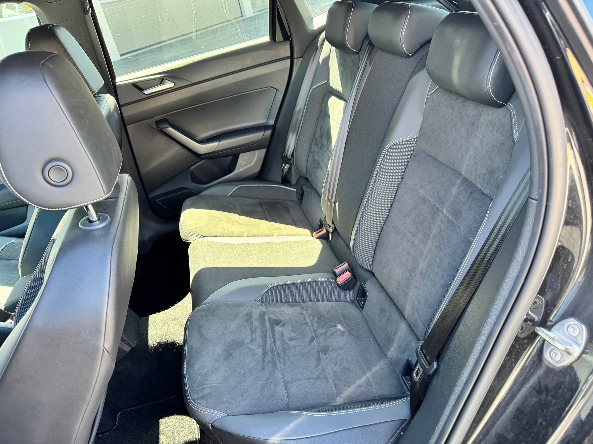 VW Polo 2.0 TSI GTI DSG-image-8