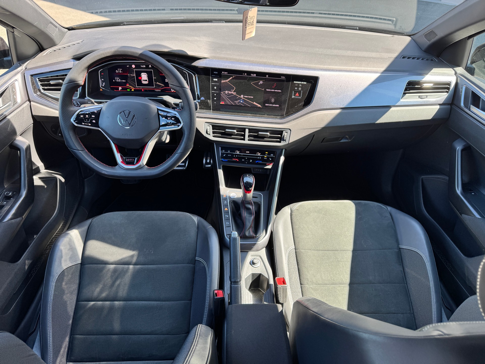 VW Polo 2.0 TSI GTI DSG-image-5