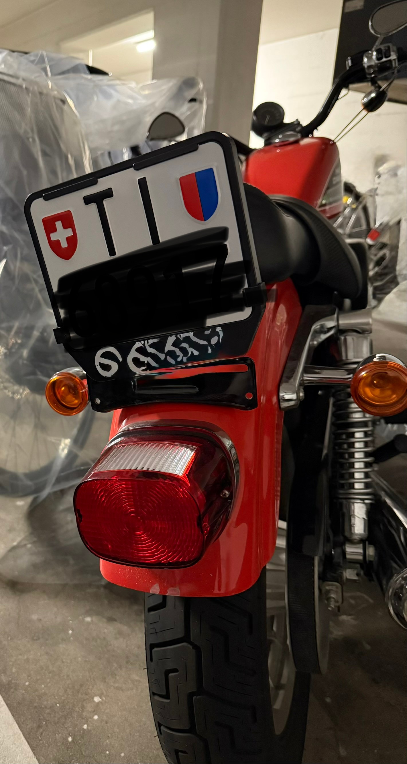 HARLEY-DAVIDSON XL 883 R-image-3