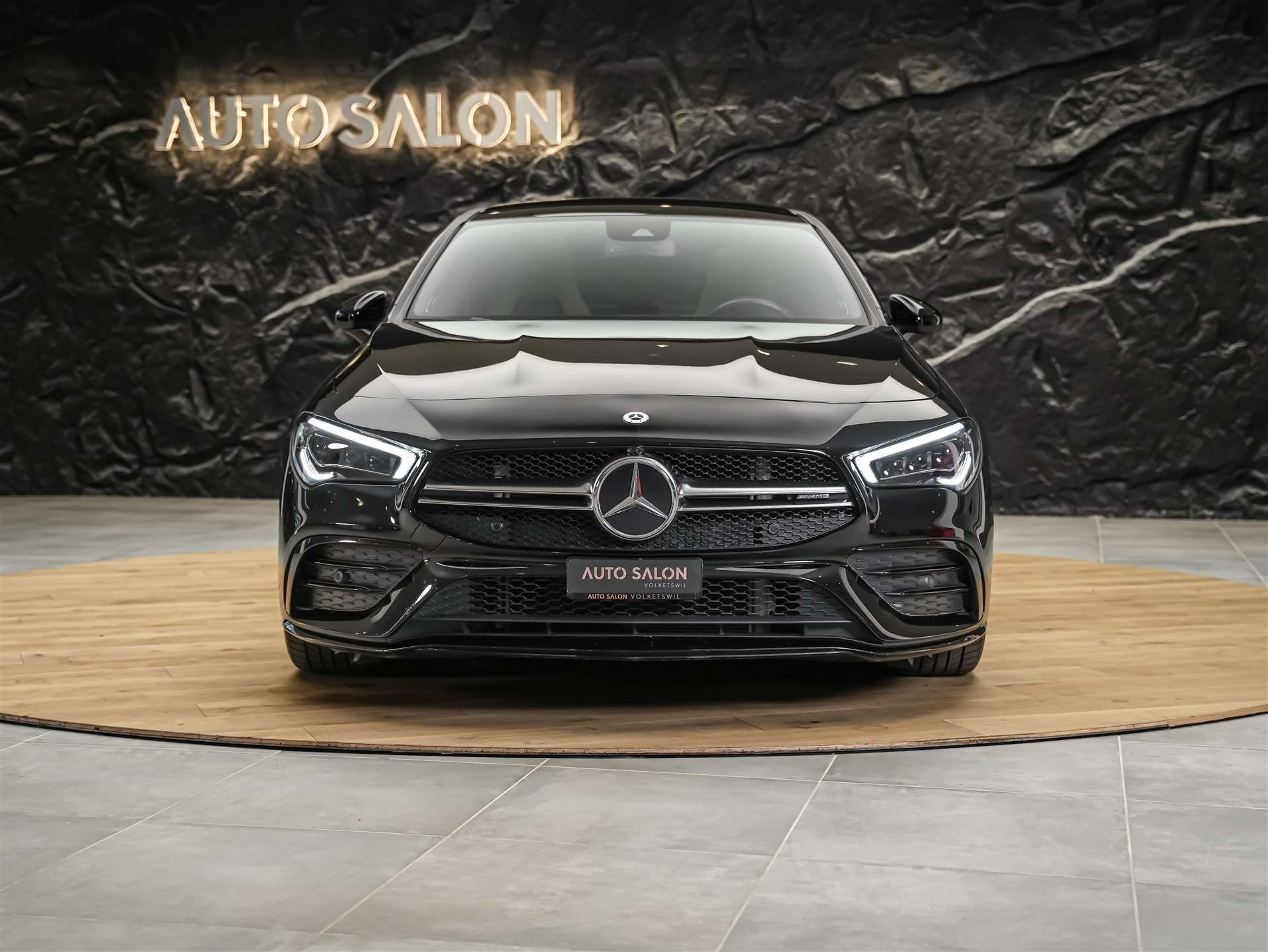MERCEDES-BENZ CLA 35 AMG 4matic *CH Auto*Panorama*Night Paket AMG-image-7