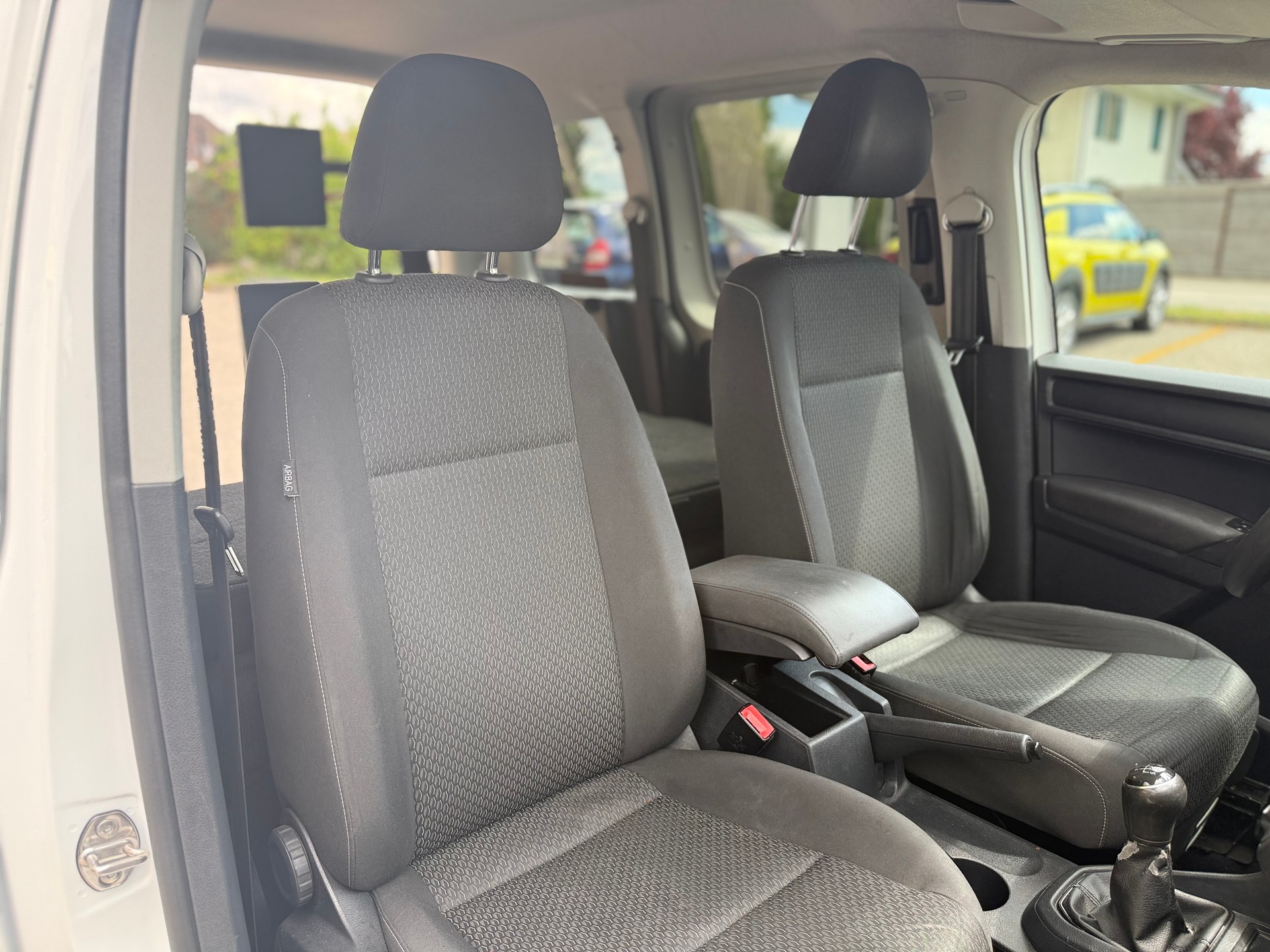 VW Caddy 1.2 TSI Trendline-image-13