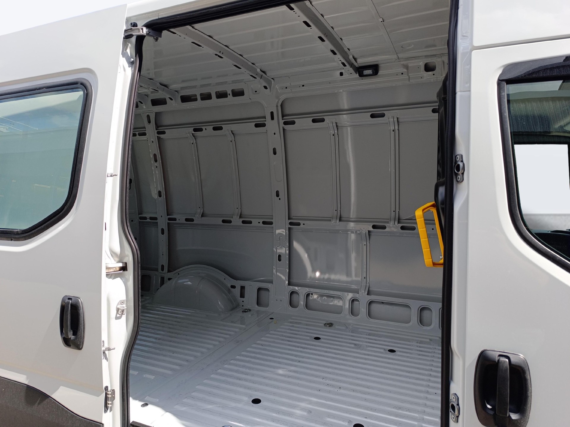 IVECO Daily 35S16BA8 V Kaw. - 3520-image-10