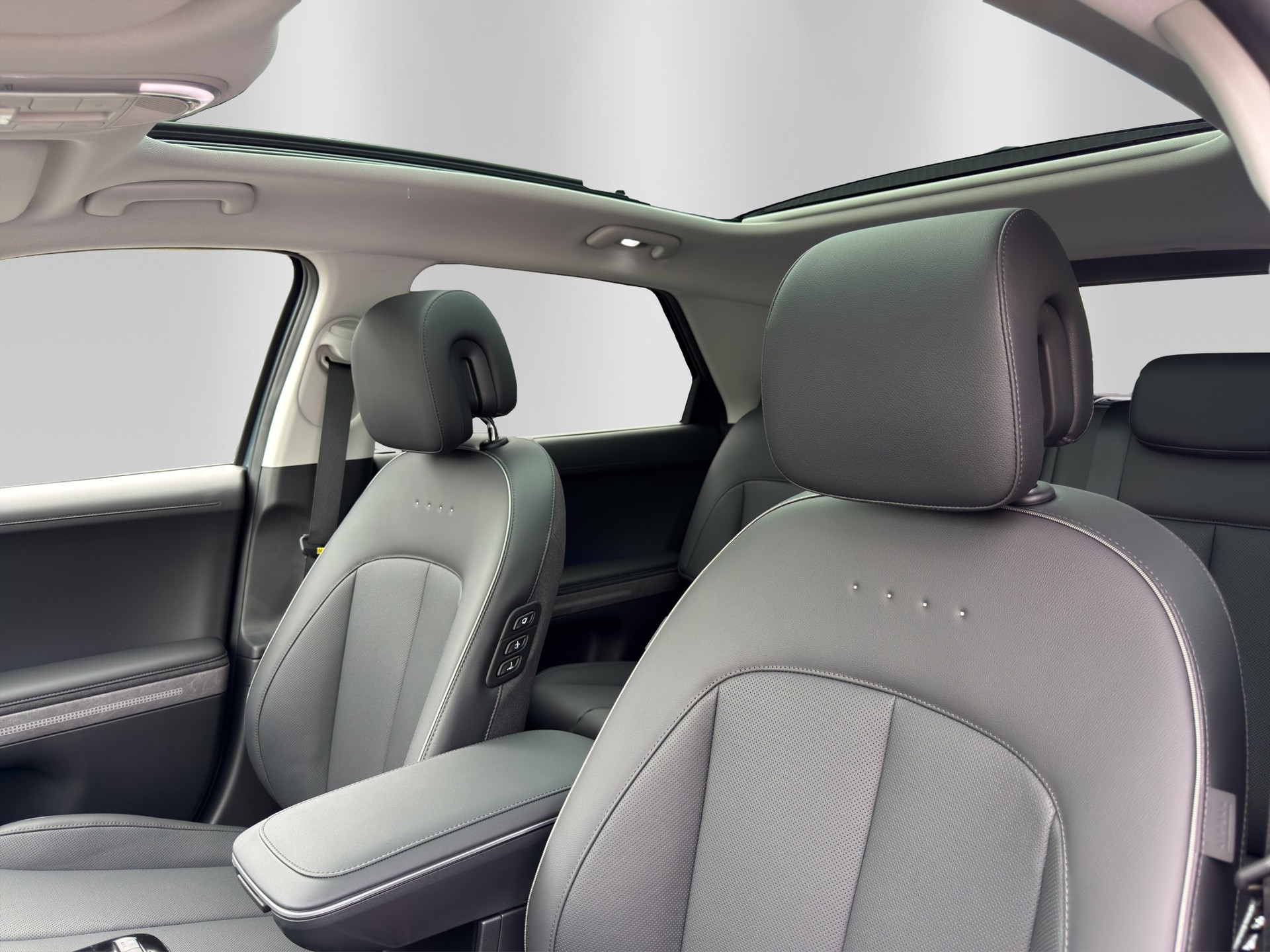 HYUNDAI Ioniq 5 77kWh Vertex 4WD-image-12
