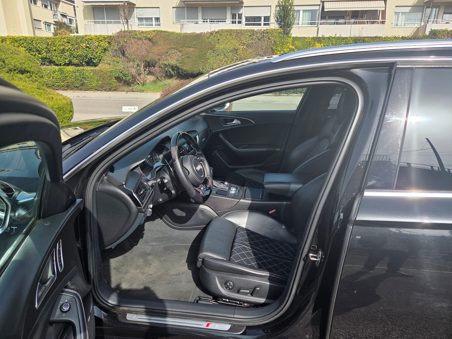 AUDI S6 Avant 4.0 TFSI V8 quattro S-tronic-image-8