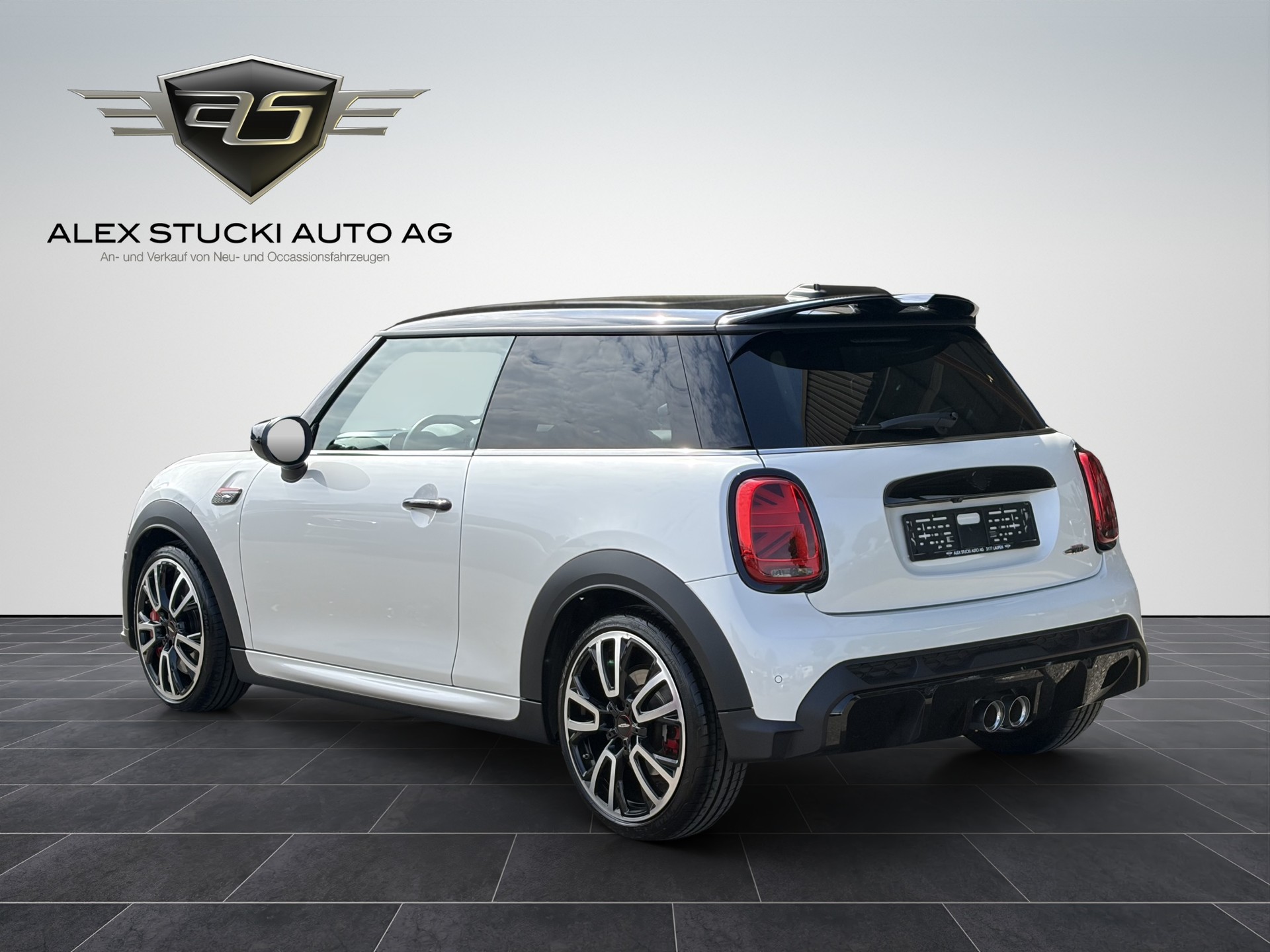 MINI Cooper John Cooper Works Steptronic-image-4