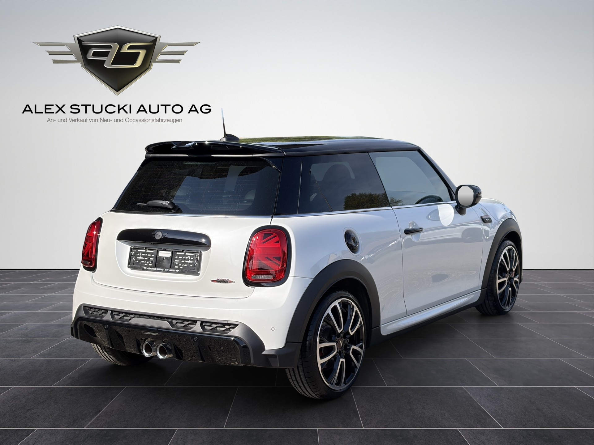 MINI Cooper John Cooper Works Steptronic-image-6