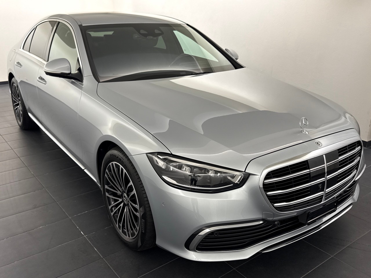 MERCEDES-BENZ S 350 d-showroom-element-3