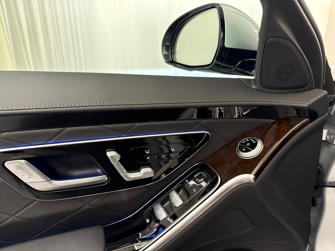 MERCEDES-BENZ S 350 d-image-9