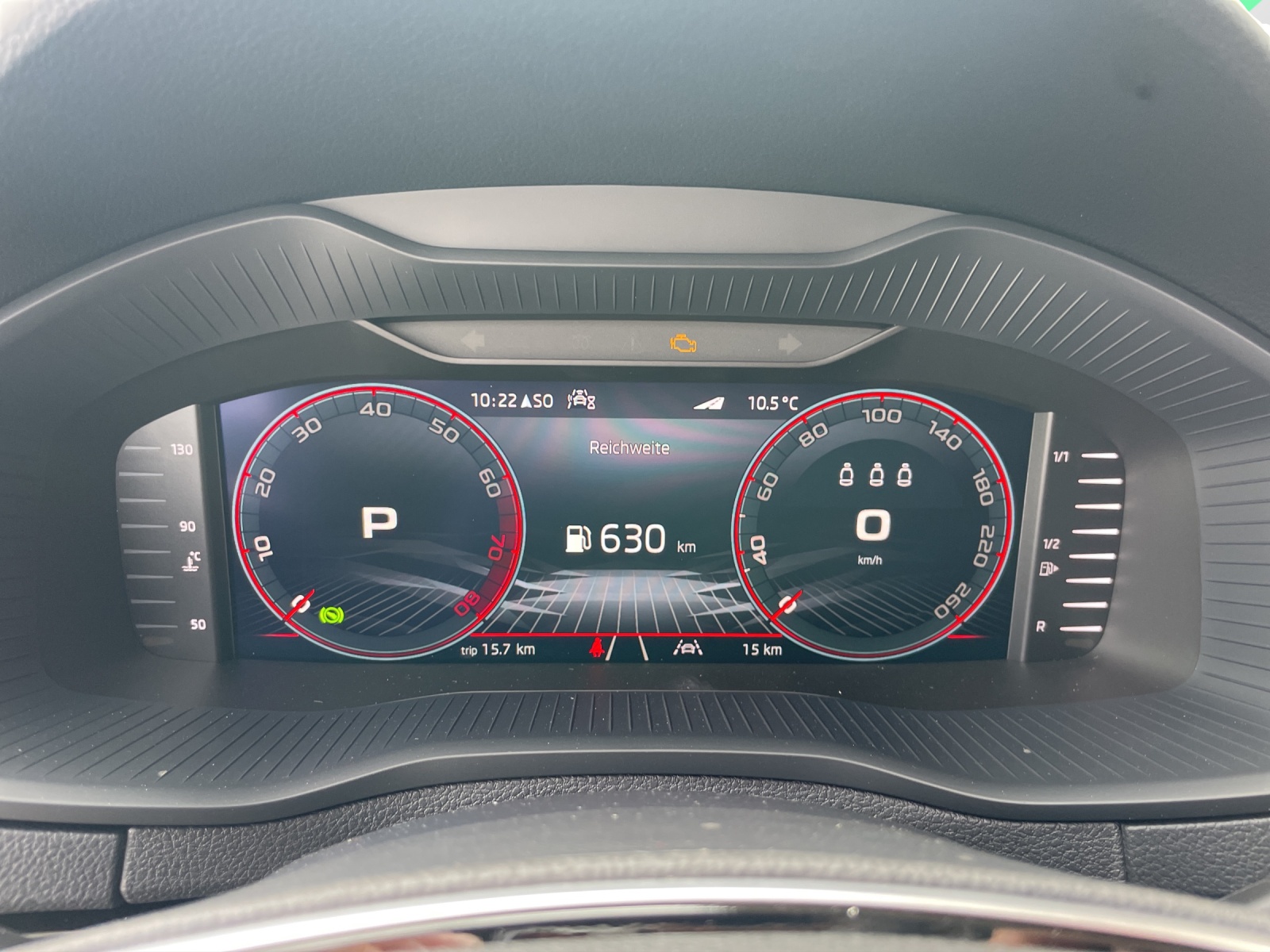 SKODA Karoq 2.0 TSI Dynamic Limited Edition 4x4 DSG-image-8