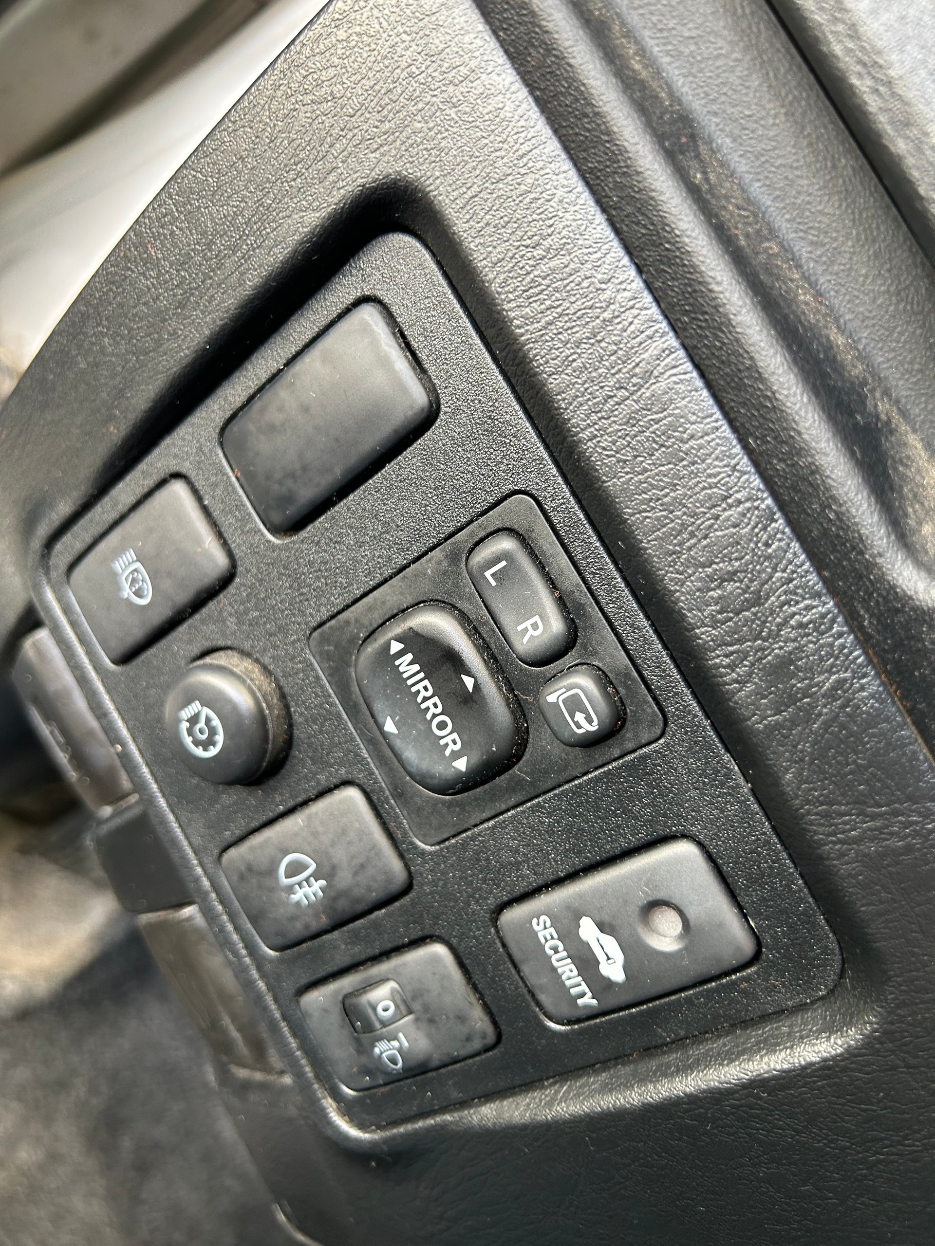 TOYOTA Hilux 3.0 4WD Automat Double Cab Sol Premium-image-19