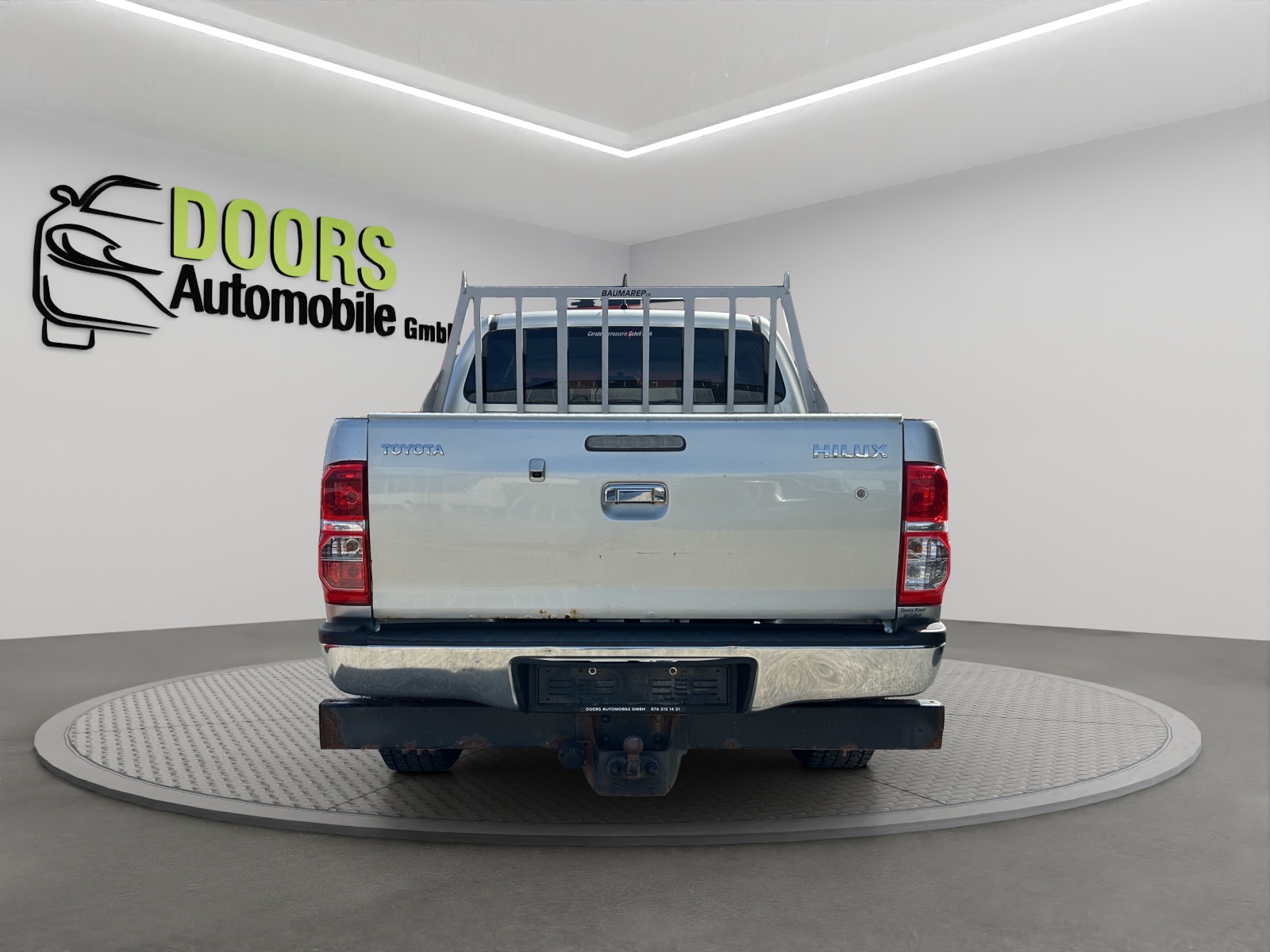 TOYOTA Hilux 3.0 4WD Automat Double Cab Sol Premium-image-4