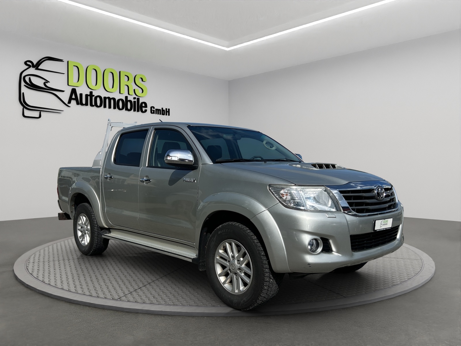 TOYOTA Hilux 3.0 4WD Automat Double Cab Sol Premium