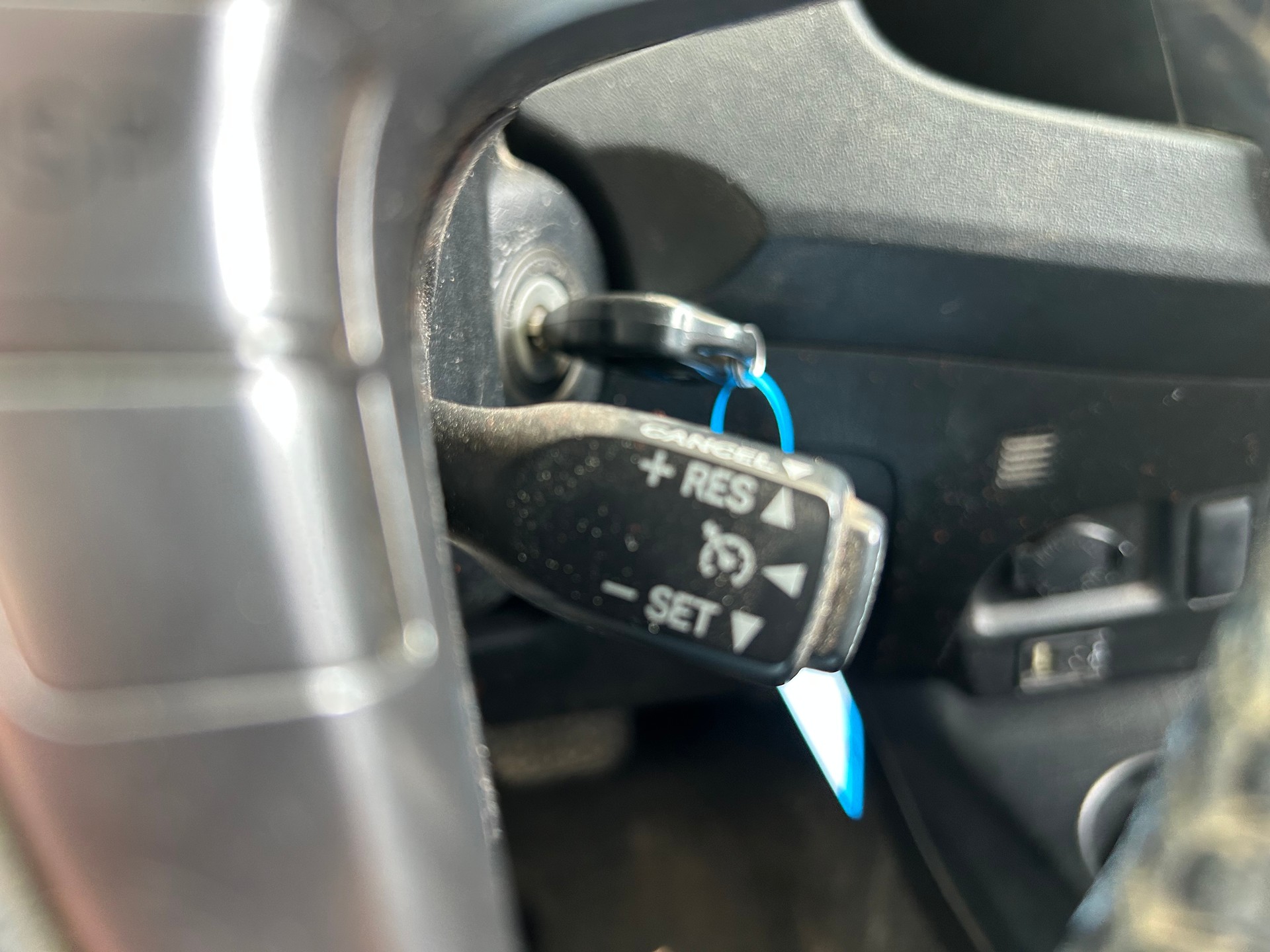 TOYOTA Hilux 3.0 4WD Automat Double Cab Sol Premium-image-18