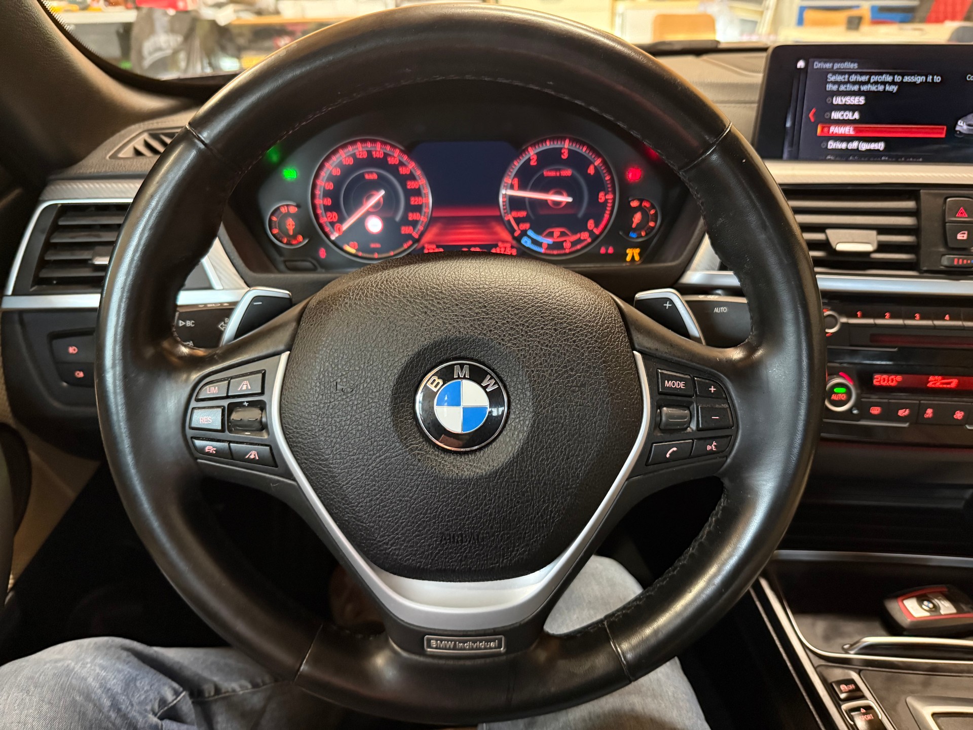 BMW 435d Cabriolet xDrive Sport Line Steptronic-image-12