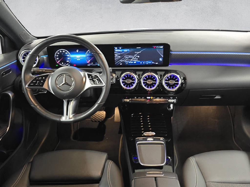 MERCEDES-BENZ A 200 Progressive-image-13