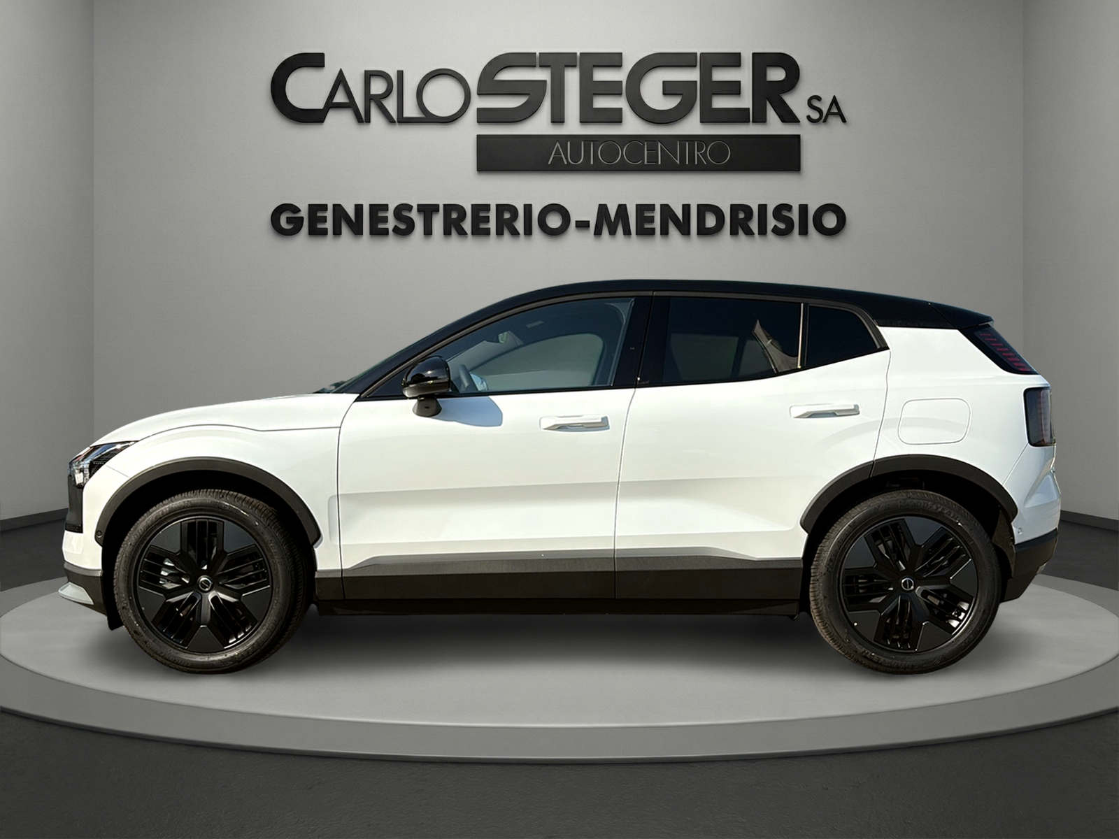 VOLVO EX30 Cross Country P8 69 kWh AWD Ultra-showroom-element-3