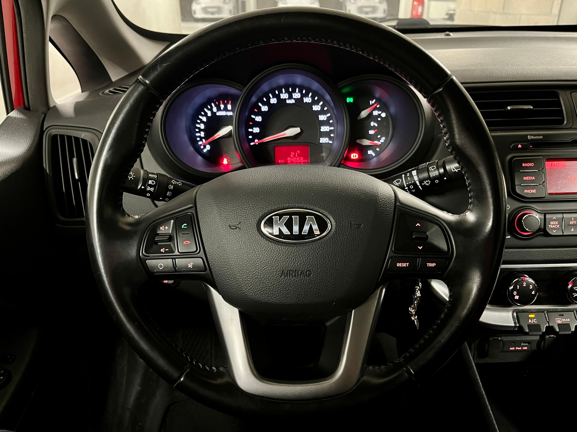 KIA Rio 1.4 CVVT Trend-image-9