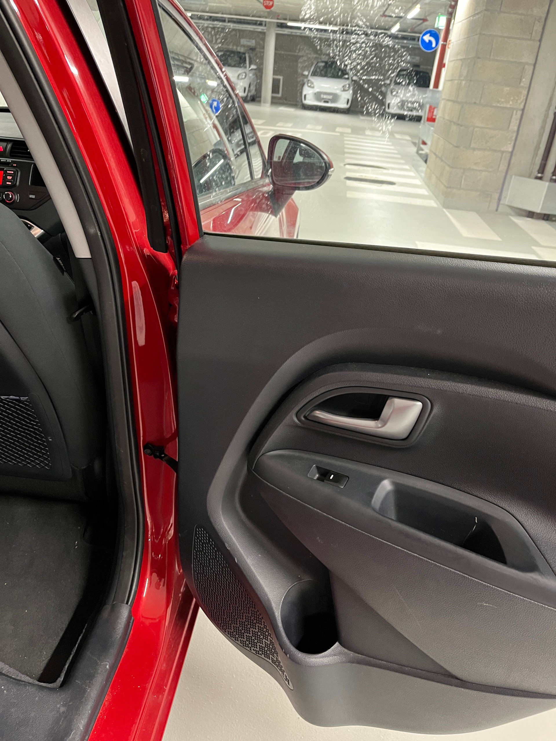 KIA Rio 1.4 CVVT Trend-image-17