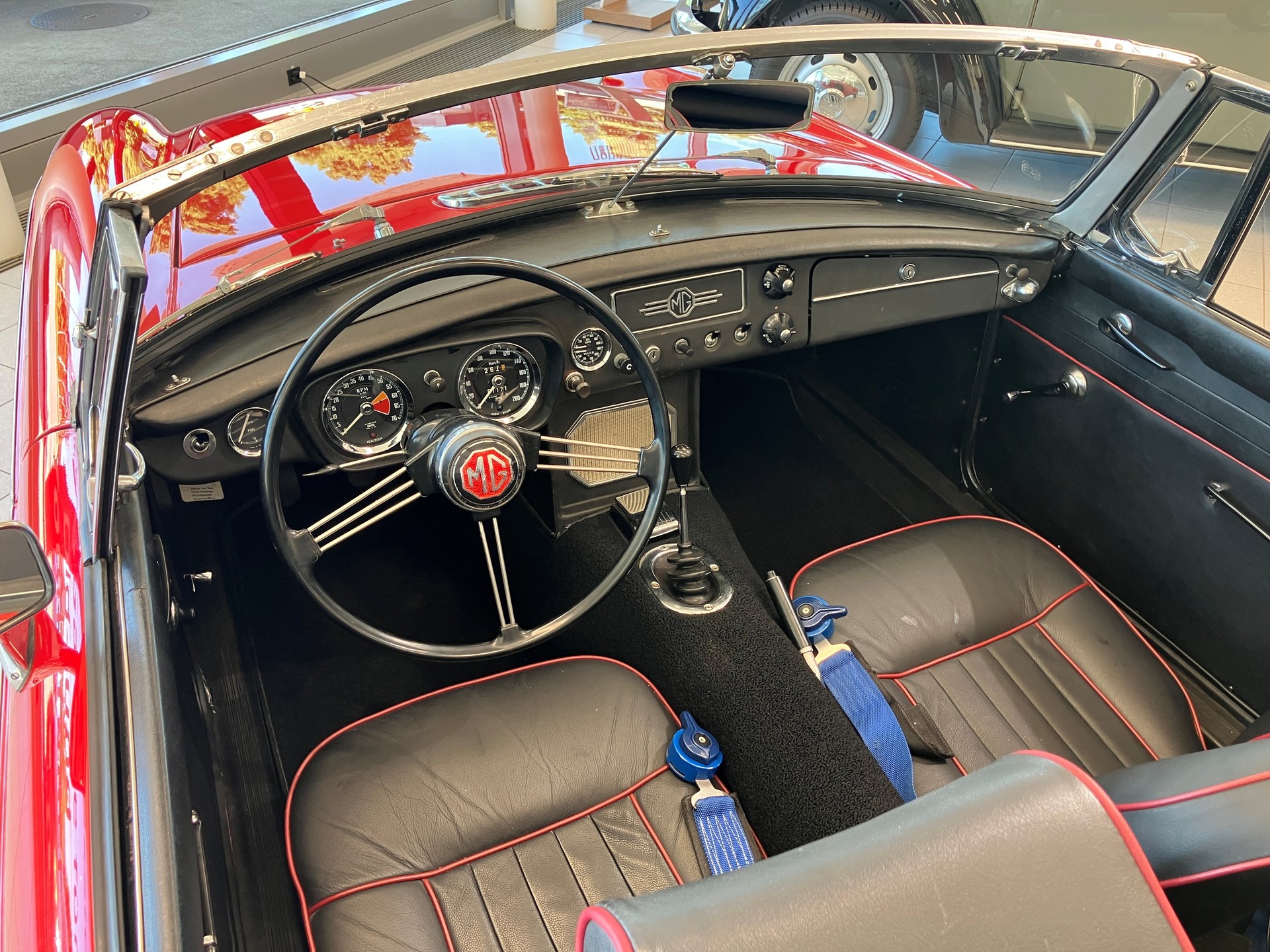 MG MGB-image-11