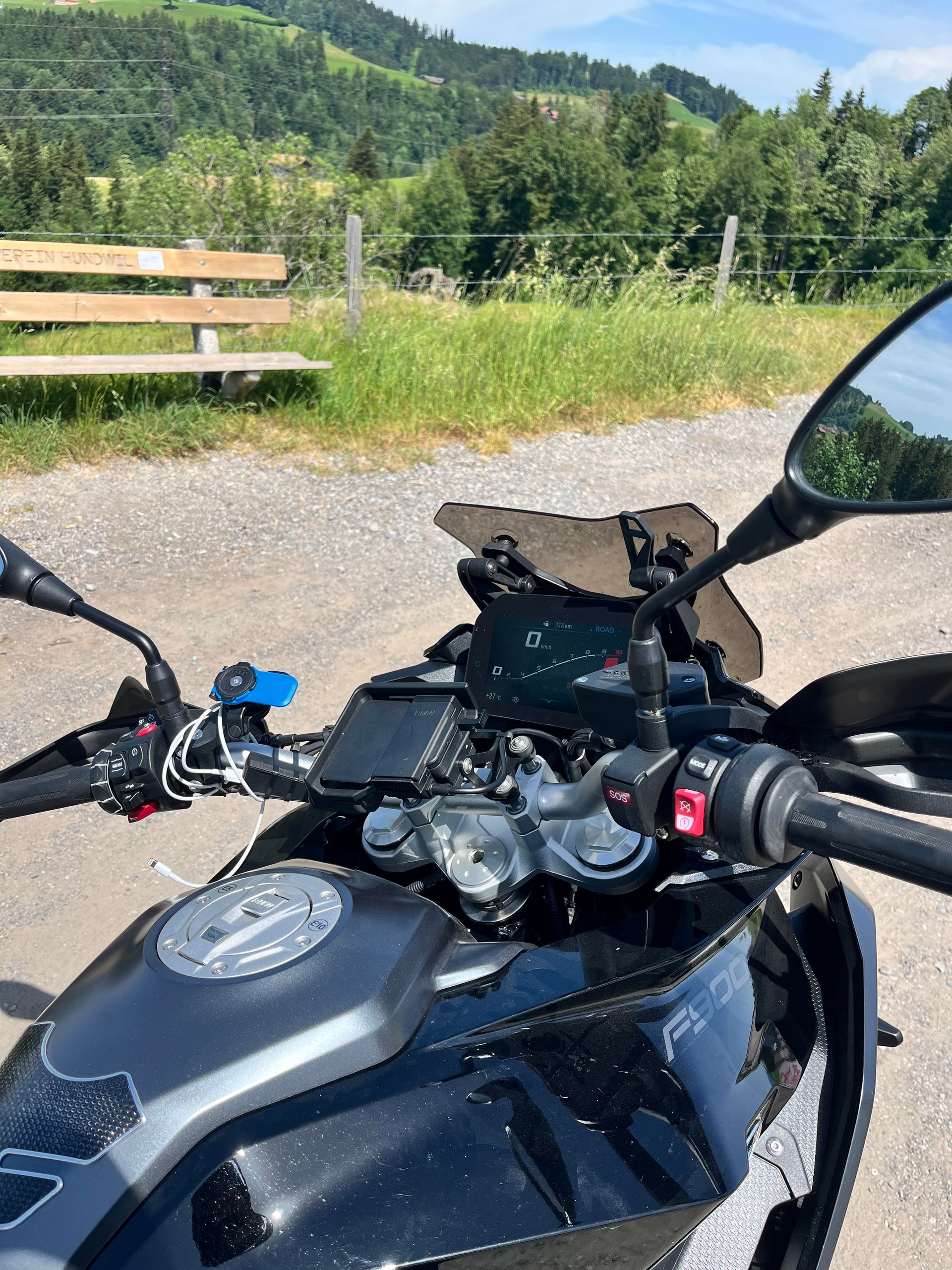 BMW F 900 XR A2 (35kW) ABS-image-3