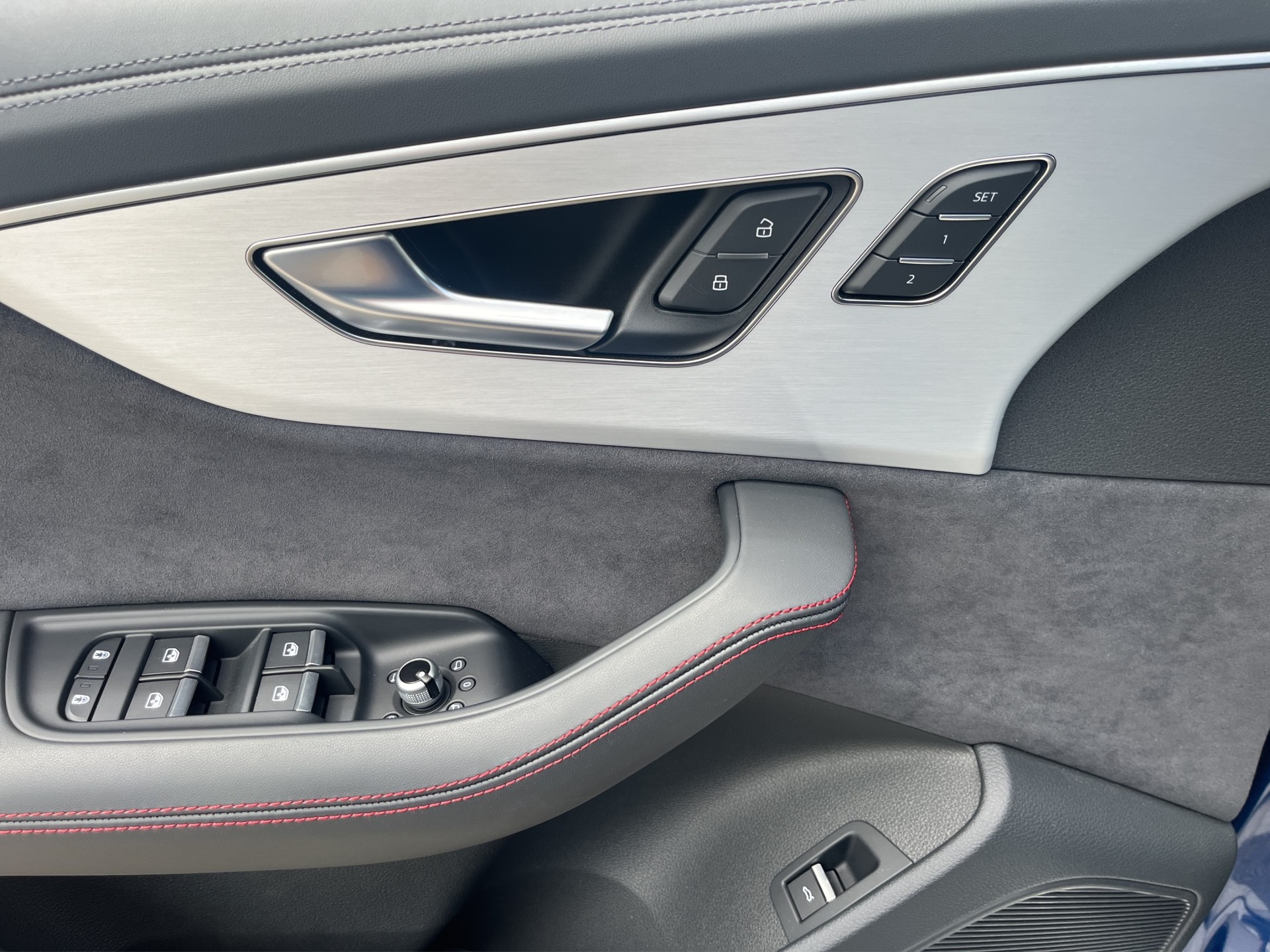 AUDI Q7 SUV TFSI qu.250 kW S line tiptr. *7-Plätzer,Vollausstattung NP Fr. 162'820.--*-image-14