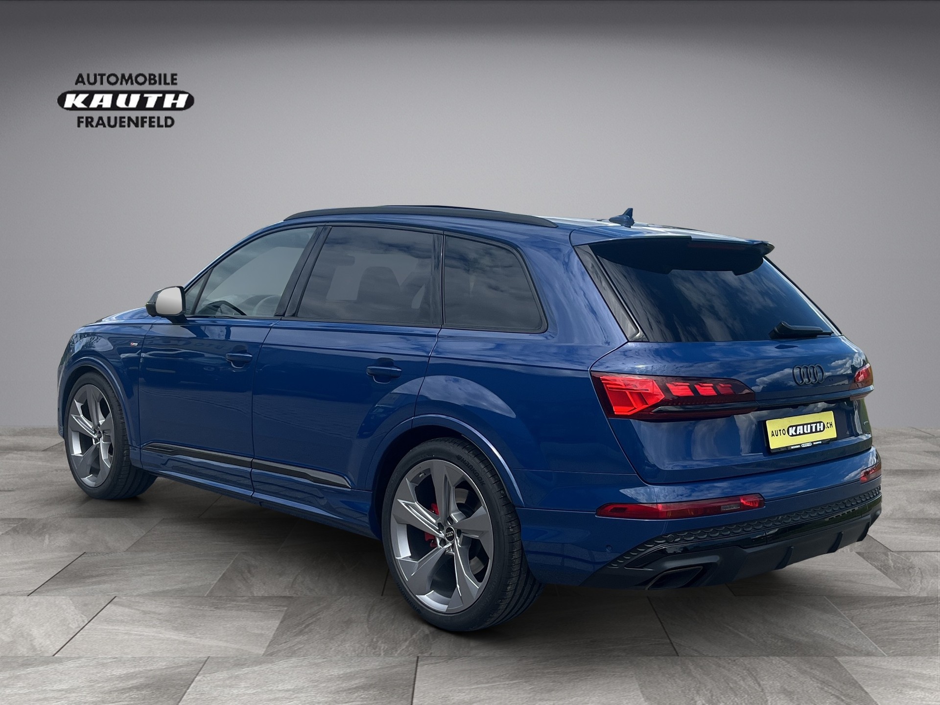 AUDI Q7 SUV TFSI quattro 250 kW S line tiptr. *Vollausstattung NP Fr. 162'820.--*-showroom-element-2