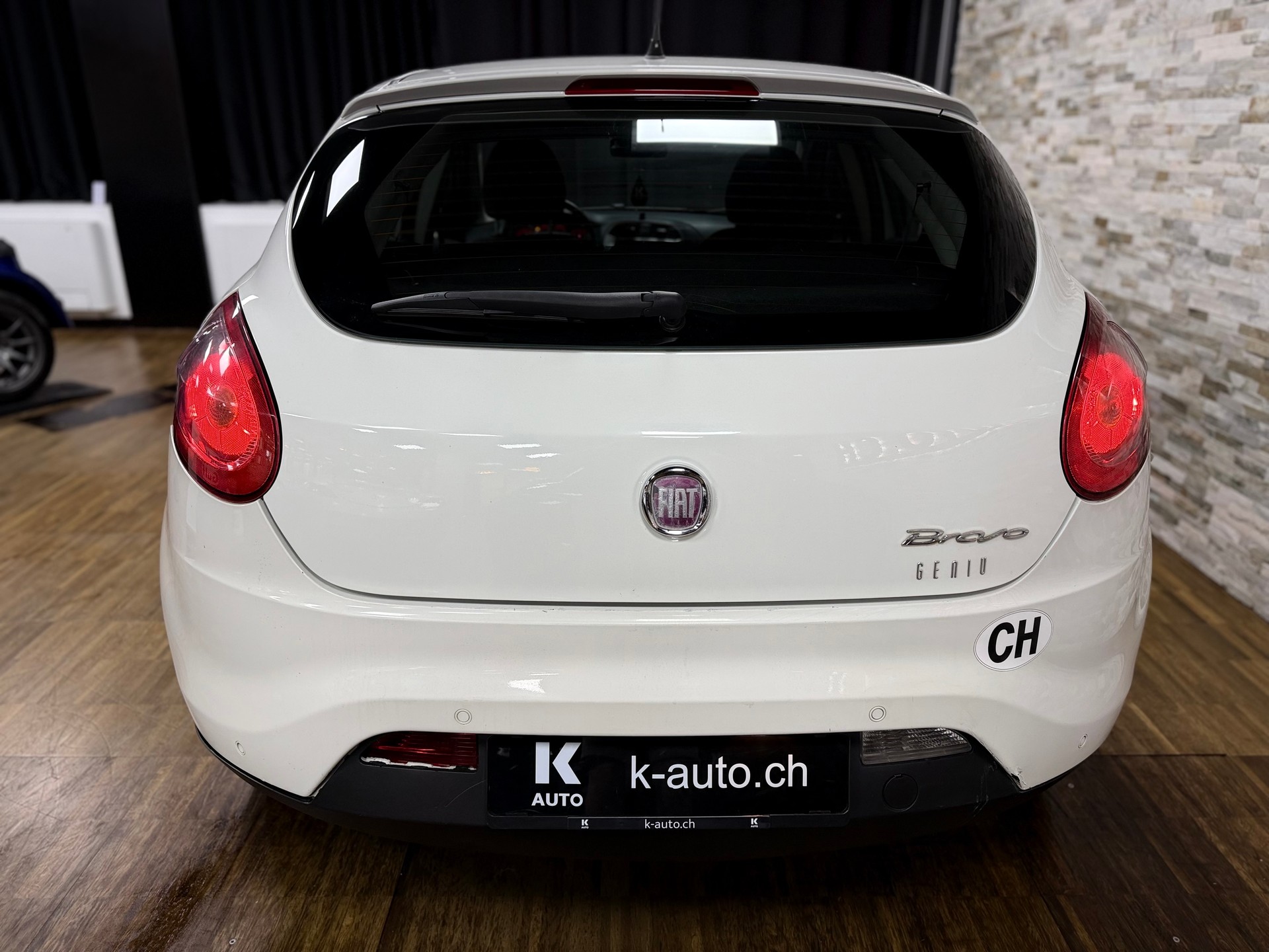 FIAT Bravo 1.4 16V Turbo Genius-showroom-element-2