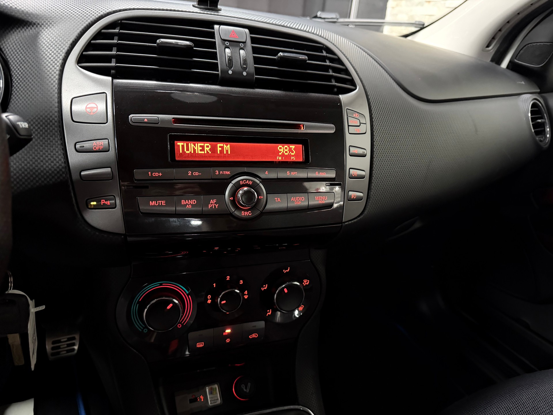 FIAT Bravo 1.4 16V Turbo Genius-image-12