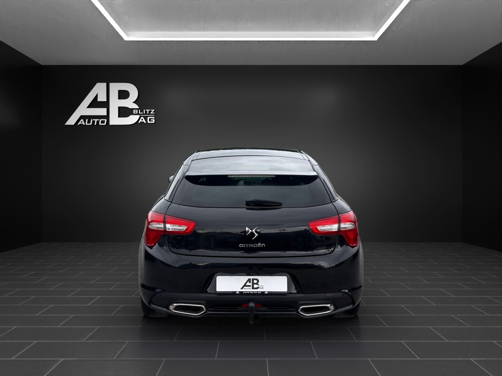 DS AUTOMOBILES DS5 HYbrid4 200 SO Chic EGS6-showroom-element-3