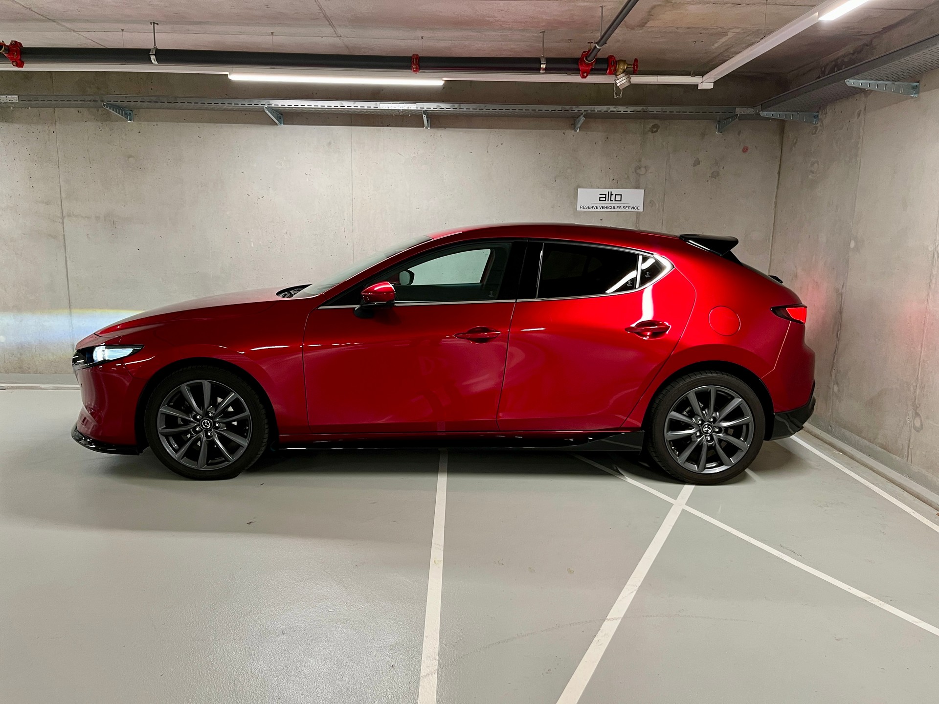 MAZDA 3 Hatchback SKYACTIV-X M Hybrid 186 Revolution Automat-showroom-element-1