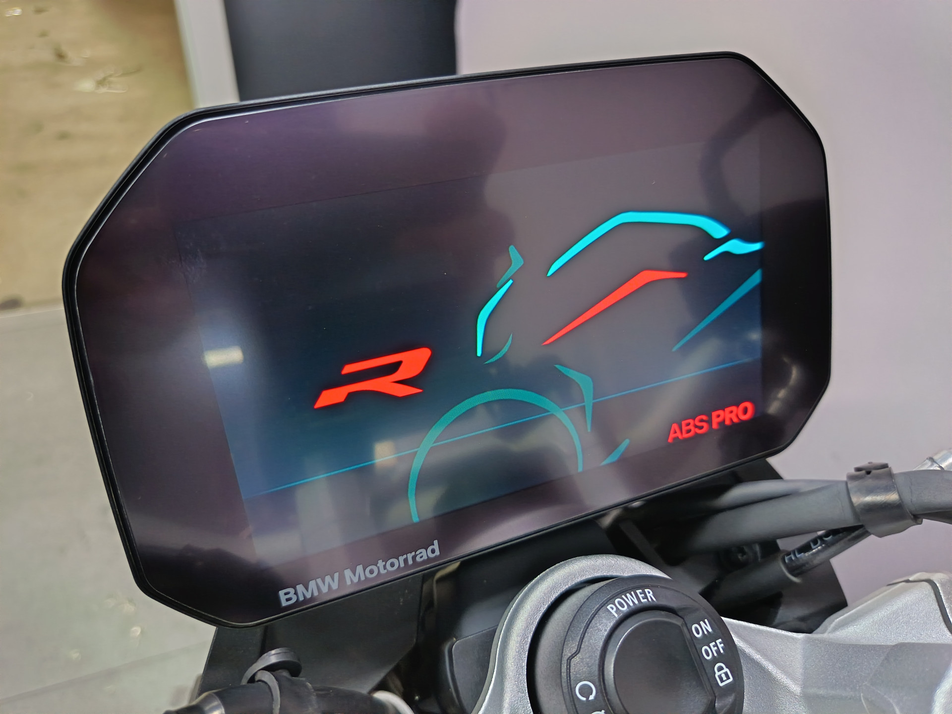 BMW F 900 R Sport *** 77kW ***-image-8