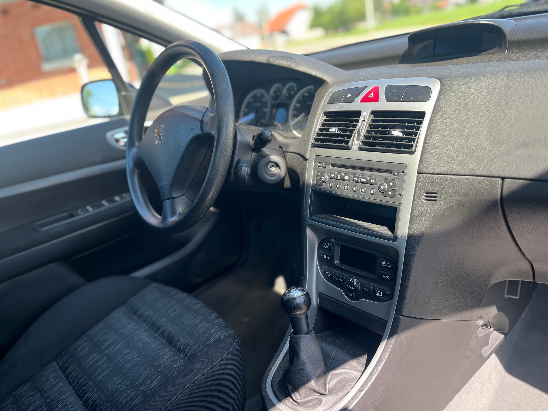PEUGEOT HDI FAP Diesel KM:160.000 mit Klimaanlage-image-11