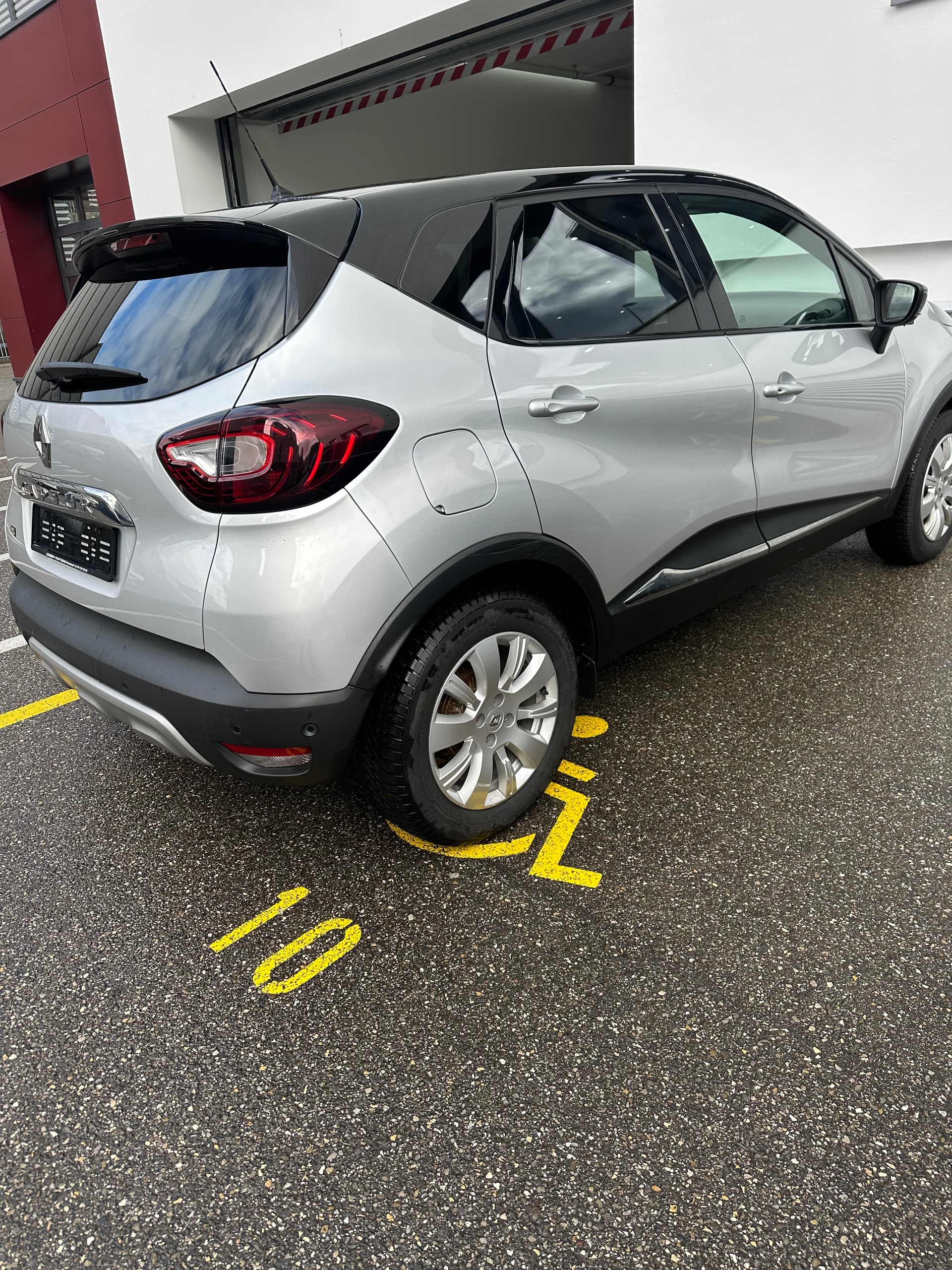RENAULT Captur 1.2 T 16V 90th Anniversary EDC