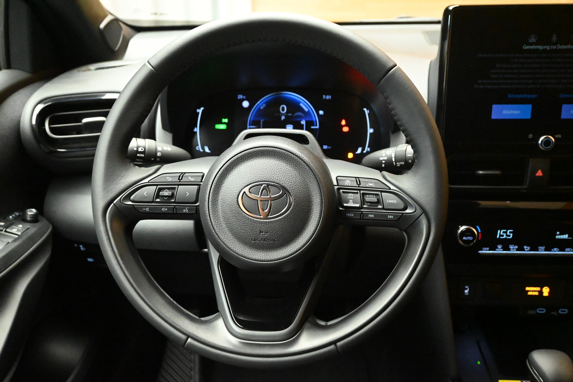 TOYOTA Yaris Cross 1.5 HEV Style-image-9