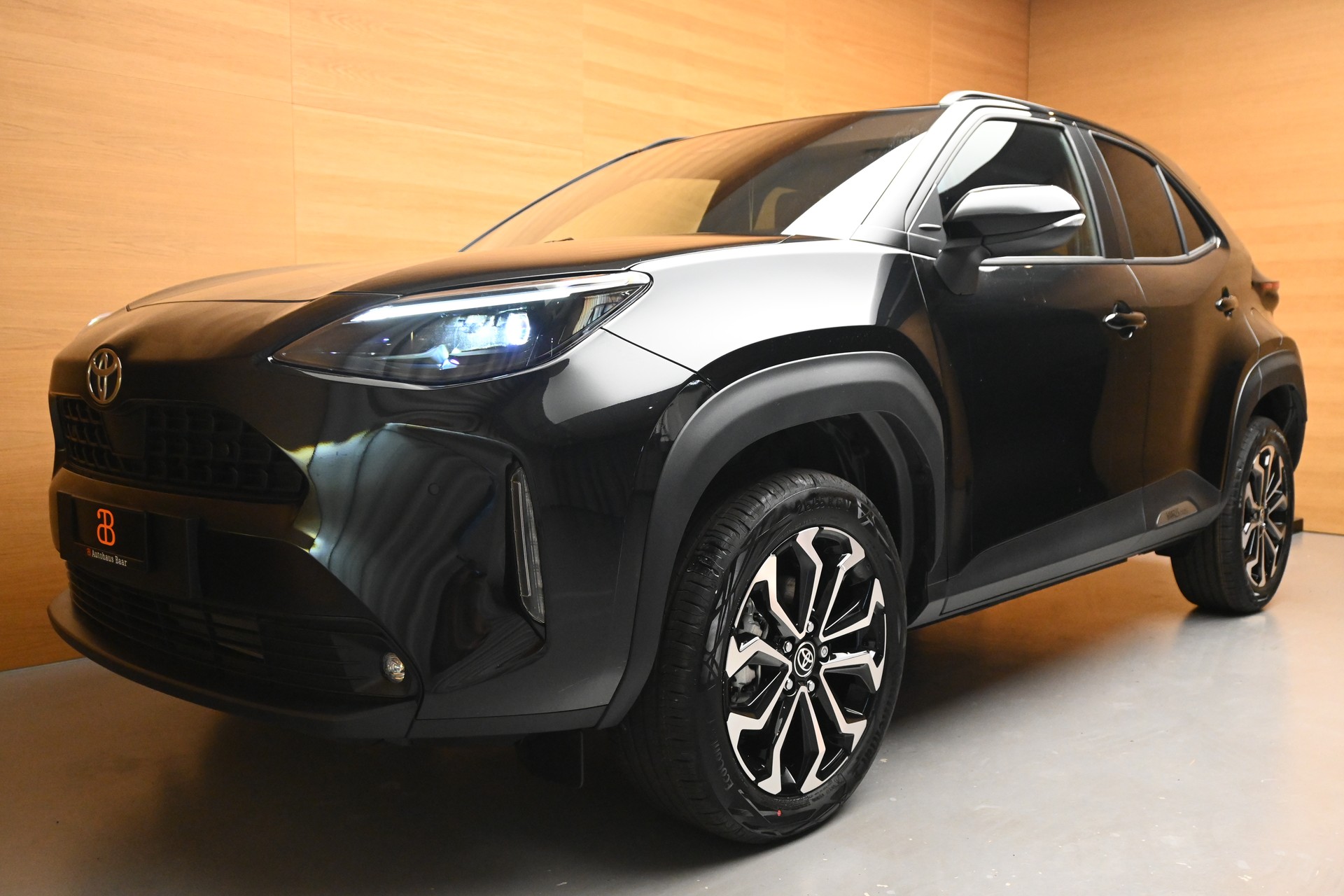 TOYOTA Yaris Cross 1.5 HEV Style-showroom-element-2