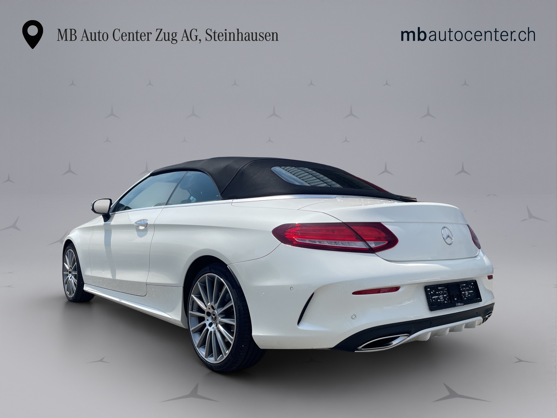 MERCEDES-BENZ C 250 AMG Line Cabriolet-showroom-element-3