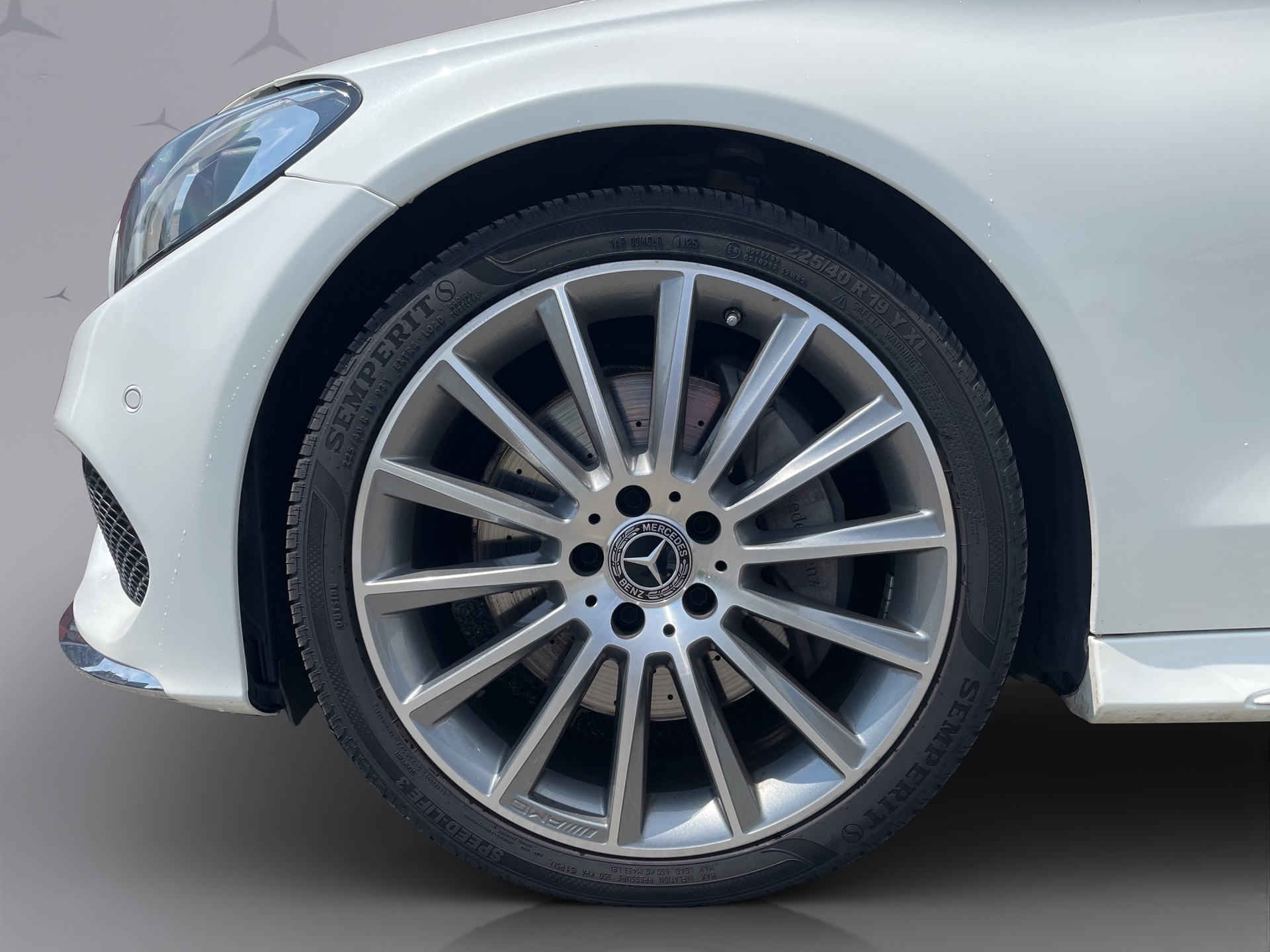 MERCEDES-BENZ C 250 AMG Line Cabriolet-showroom-element-2