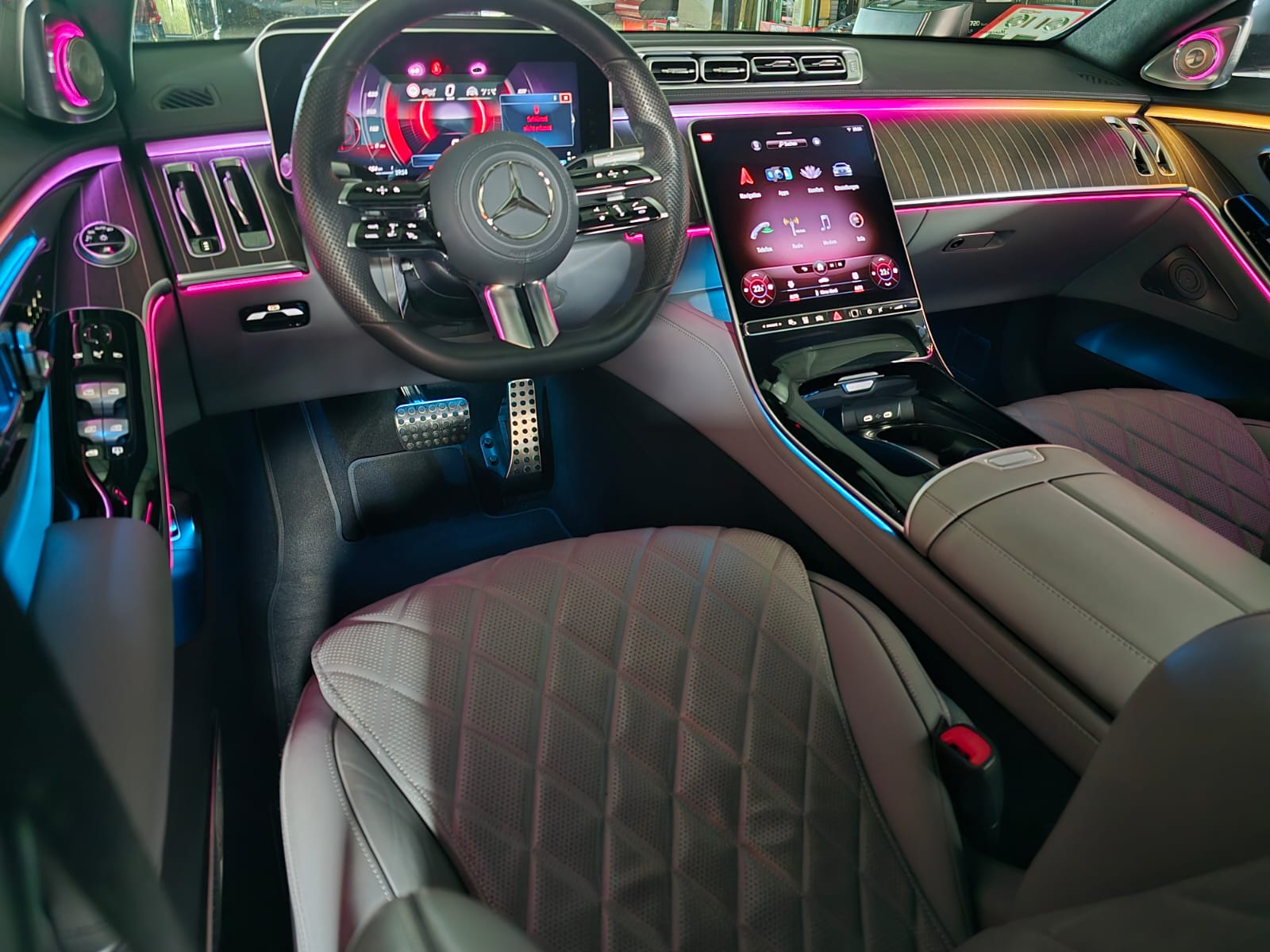 MERCEDES-BENZ S 500 4Matic AMG Line 9G-Tronic-image-14