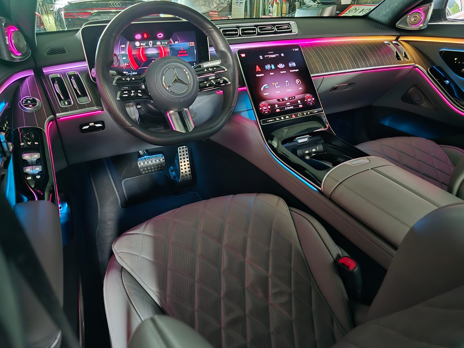 MERCEDES-BENZ S 500 4Matic AMG Line 9G-Tronic-image-16