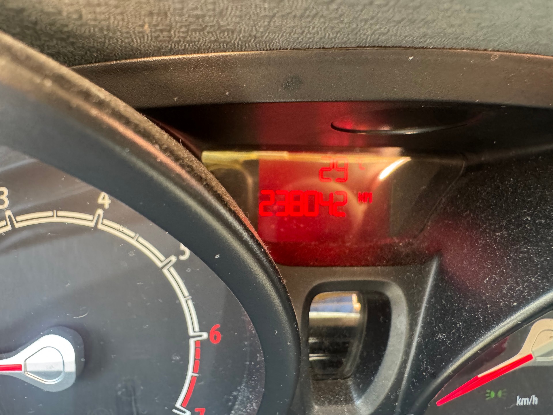 FORD Fiesta 1.6 16V Sport-image-9