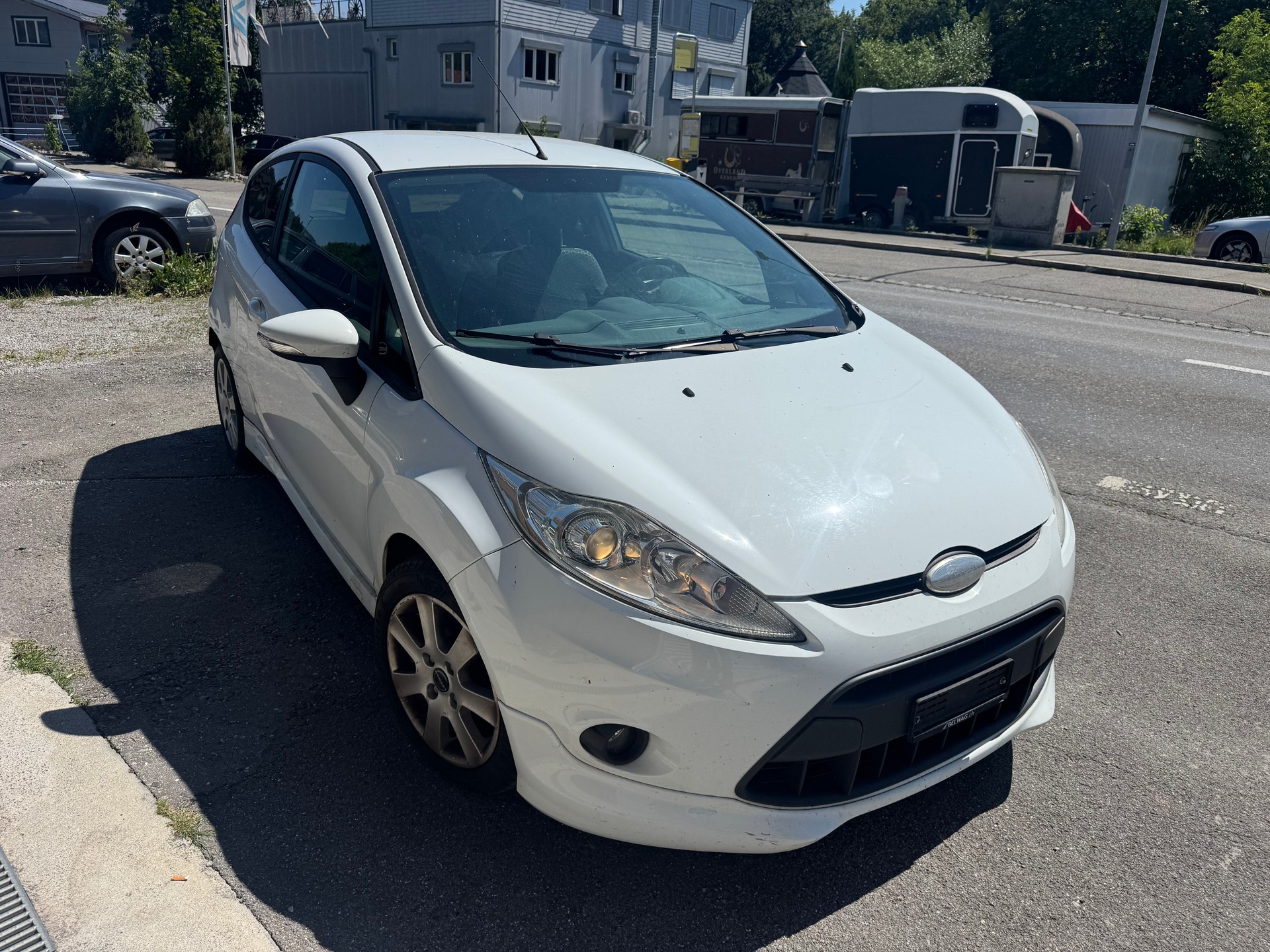 FORD Fiesta 1.6 16V Sport-image-1