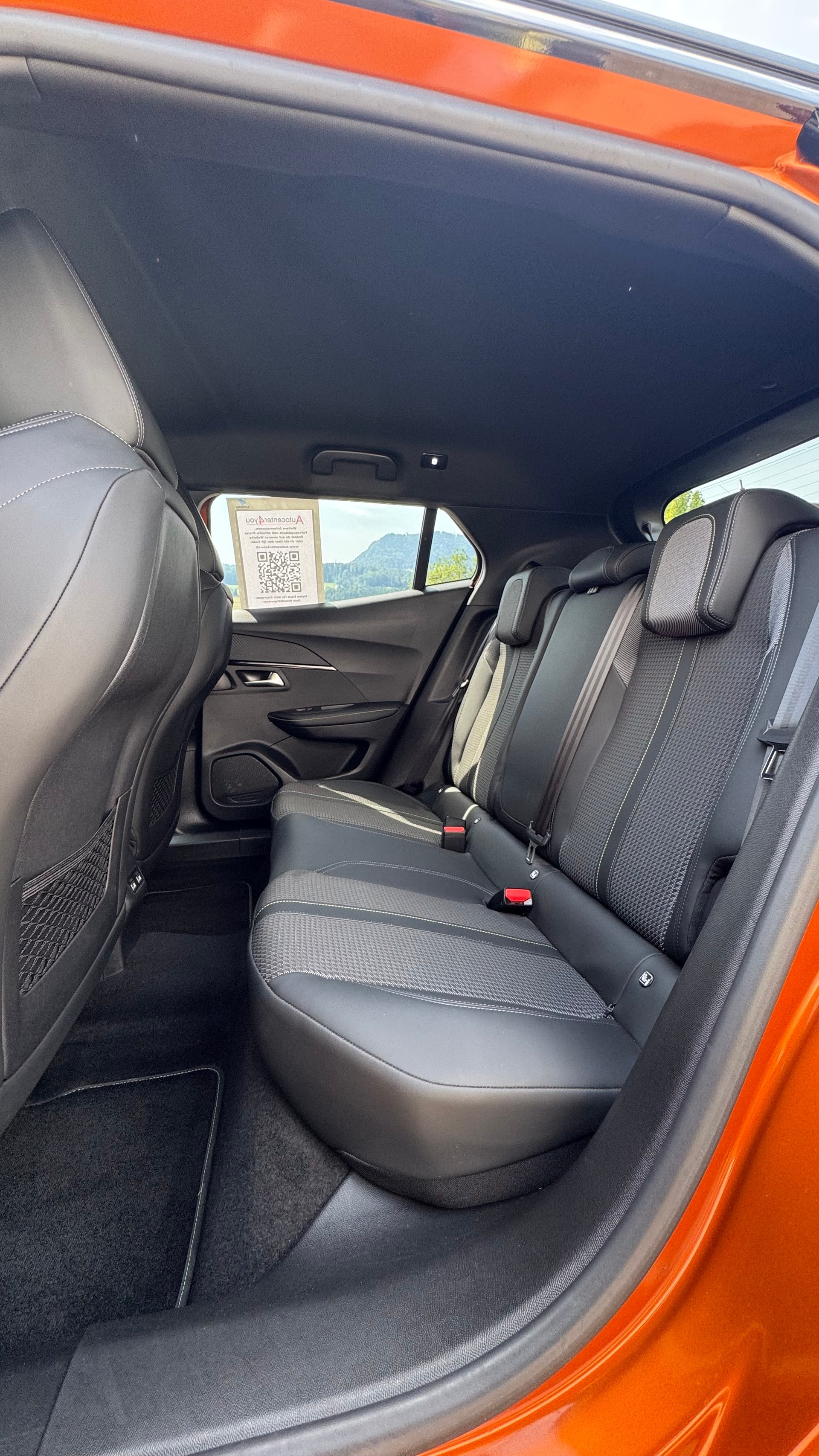 PEUGEOT 2008 1.5 BlueHDi GT Line EAT8-image-14