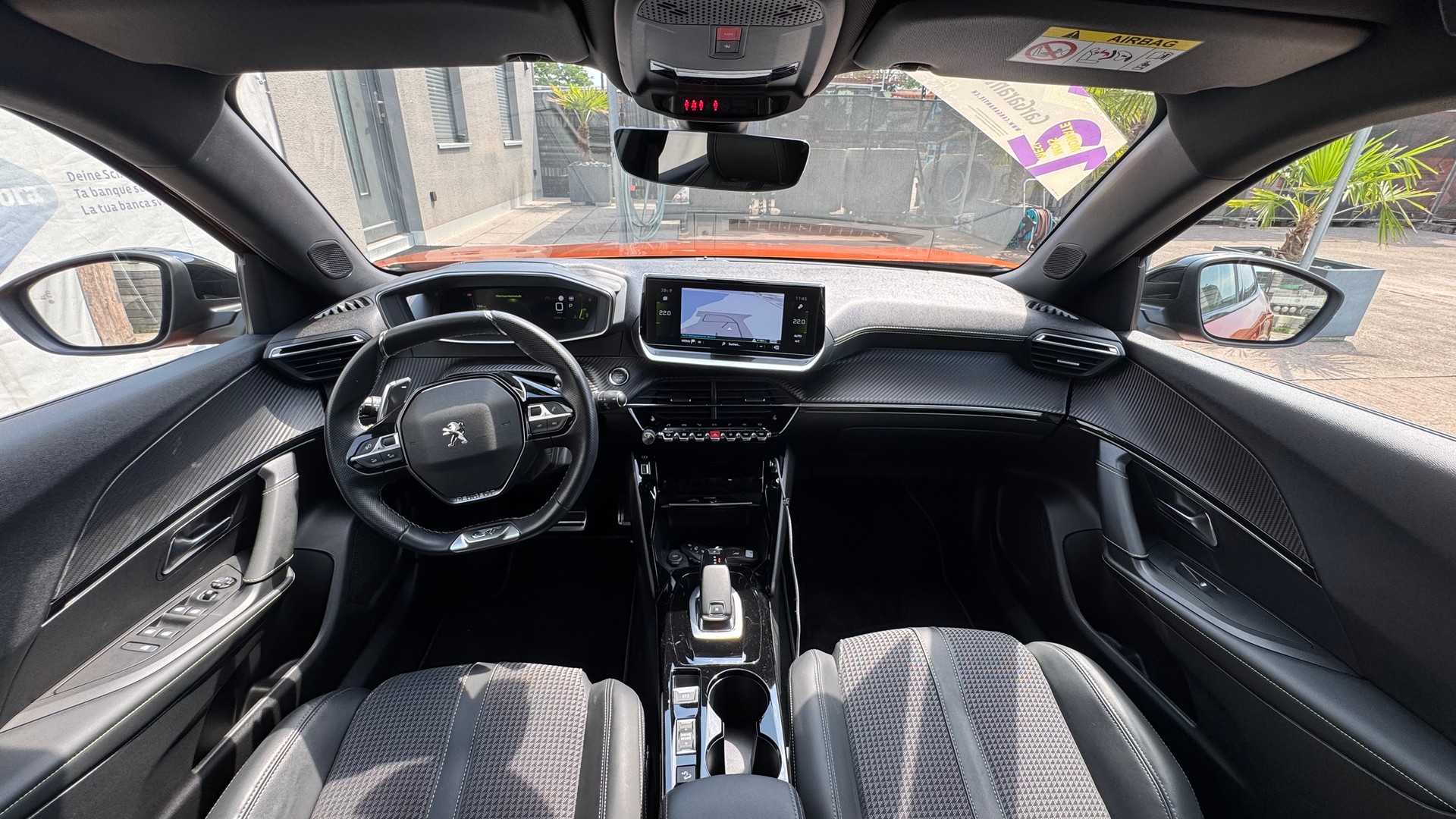 PEUGEOT 2008 1.5 BlueHDi GT Line EAT8-image-19