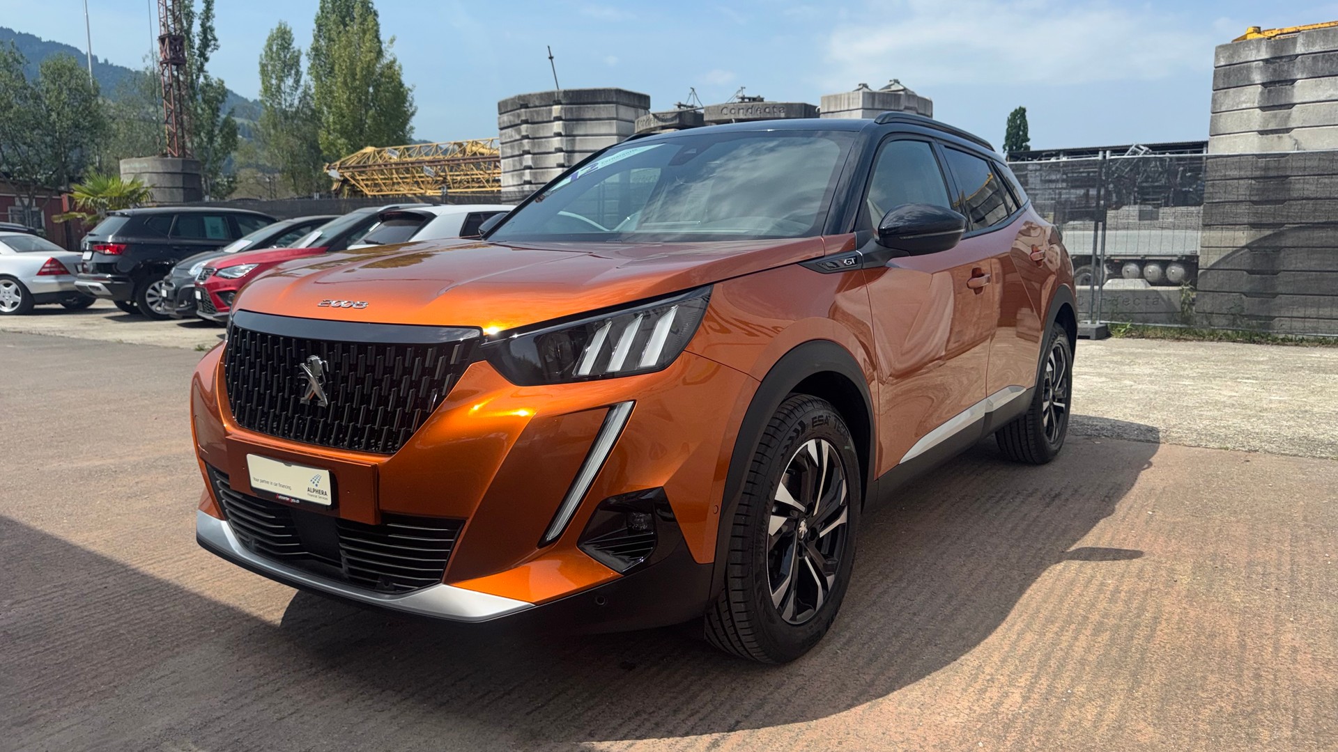 PEUGEOT 2008 1.5 BlueHDi GT Line EAT8-showroom-element-3