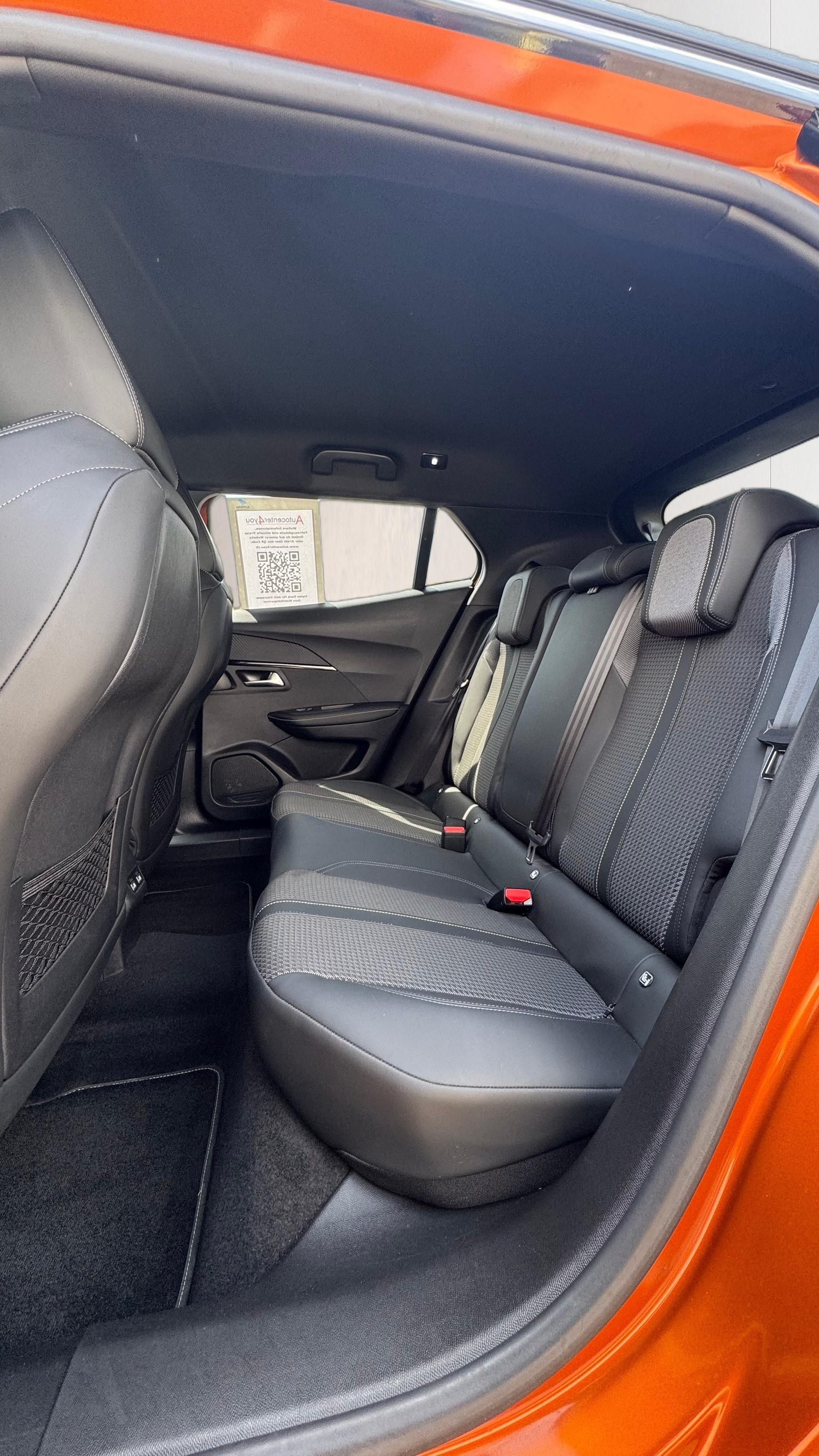 PEUGEOT 2008 1.5 BlueHDi GT Line EAT8-image-14