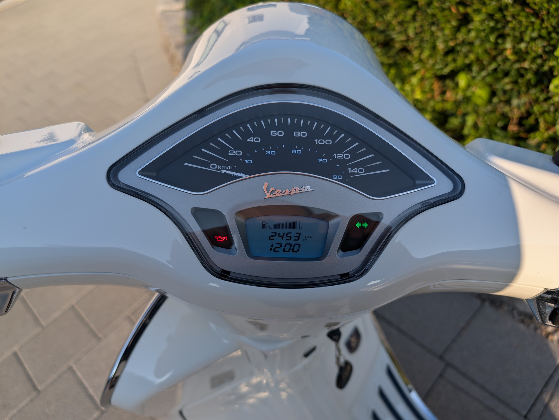 PIAGGIO 125 iGet Yacht Club Edition-image-2