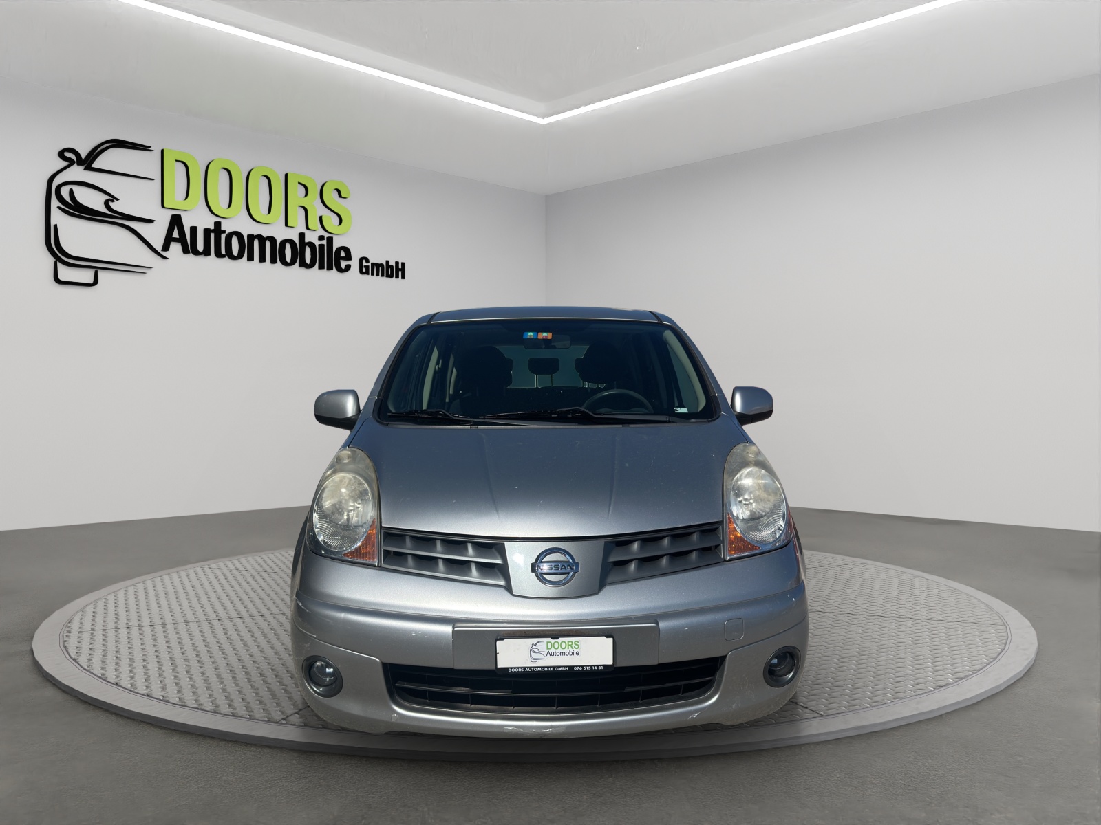 NISSAN Note 1.6 tekna-showroom-element-1